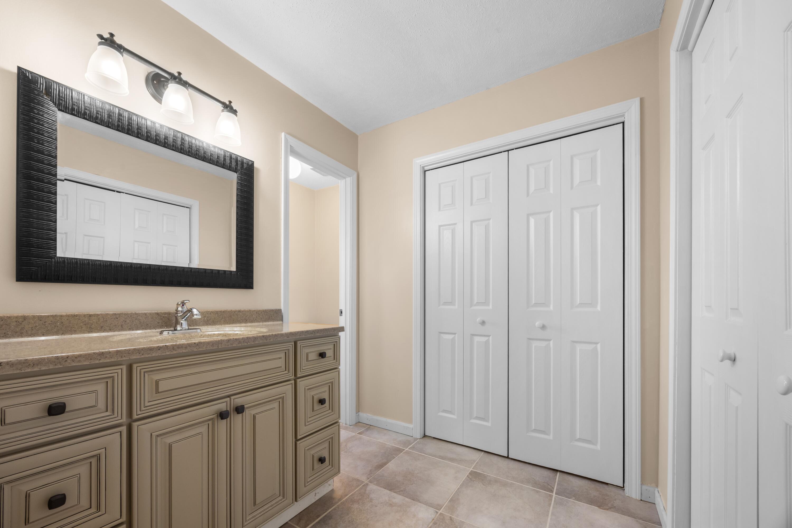 FOREST PARK EAST UNIT 2 - Residential