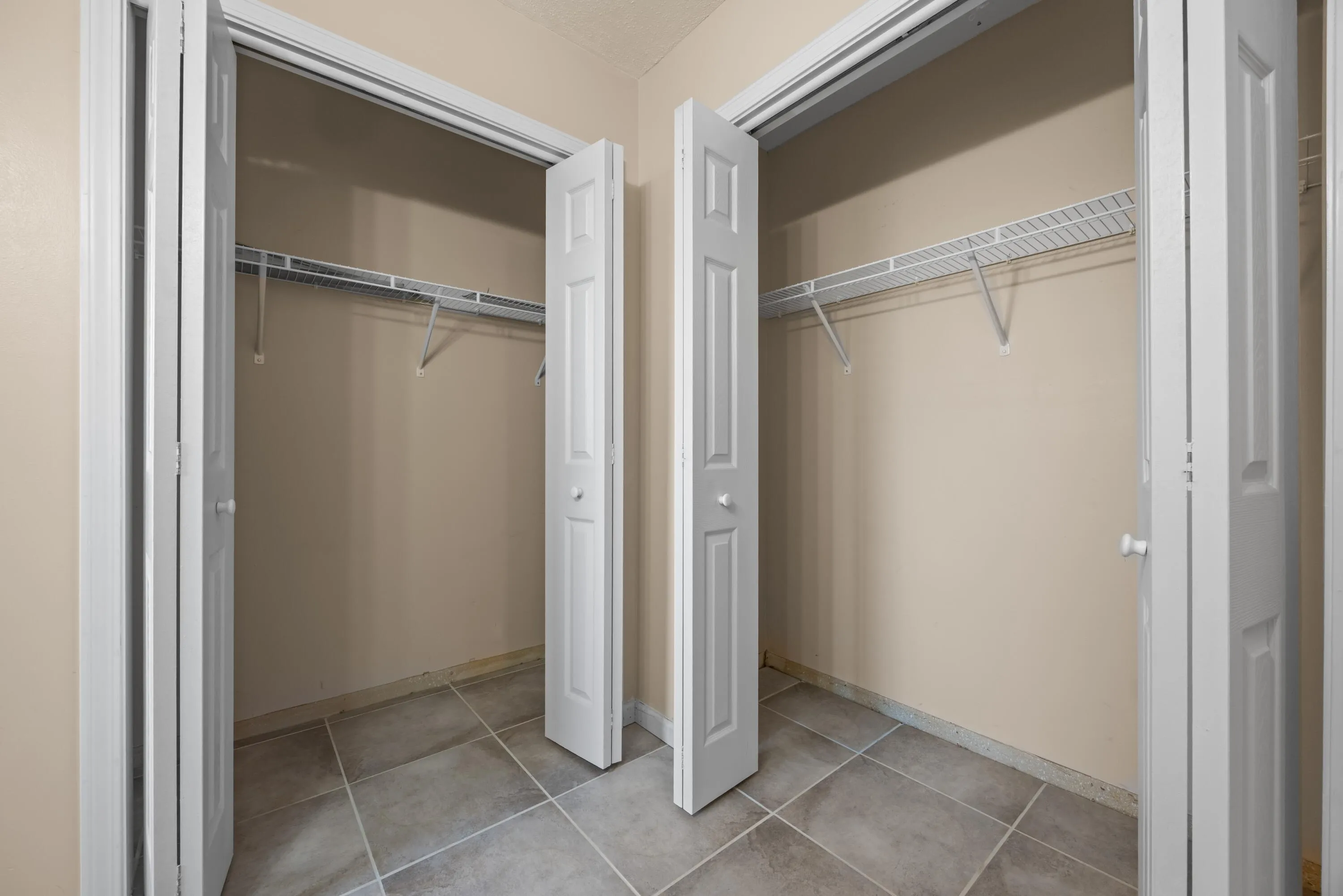 Fort Walton Beach, Florida 32547, United States, 4 Bedrooms Bedrooms, ,3 BathroomsBathrooms,Residential,Active,256371