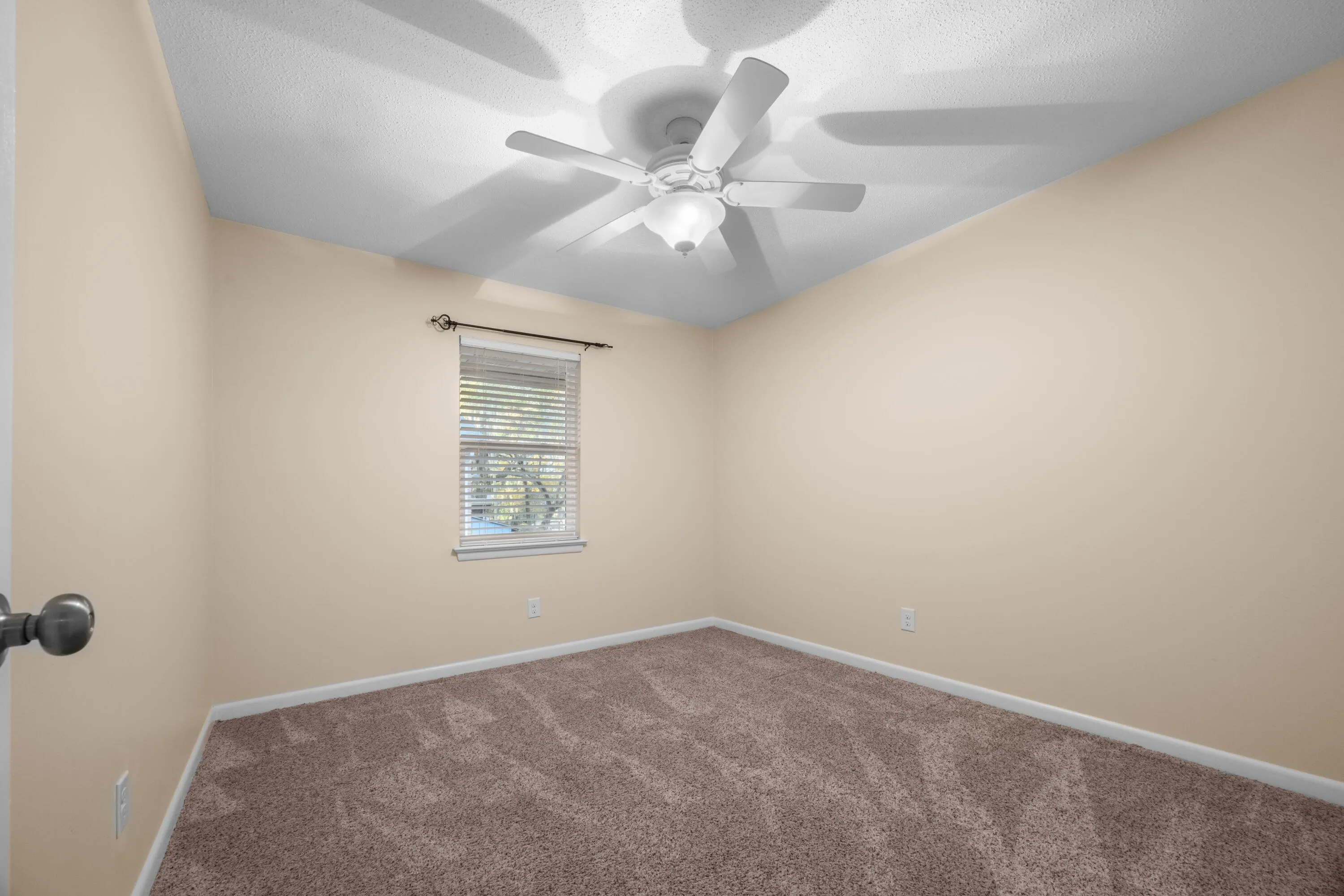 Fort Walton Beach, Florida 32547, United States, 4 Bedrooms Bedrooms, ,3 BathroomsBathrooms,Residential,Active,256371