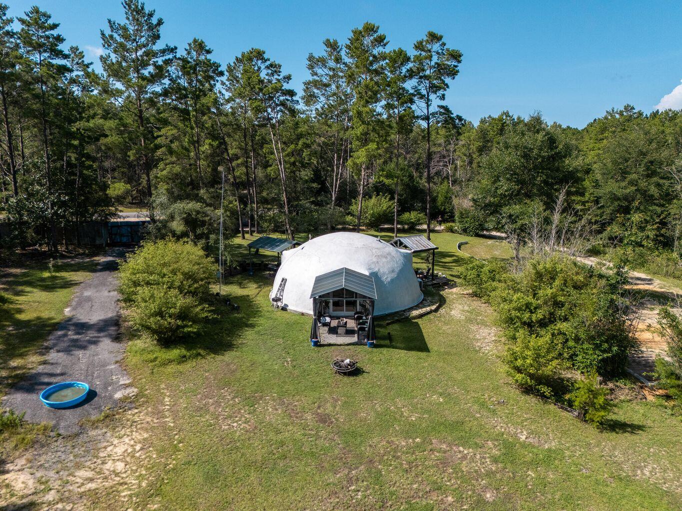 NO RECORDED SUBDIVISION - Residential