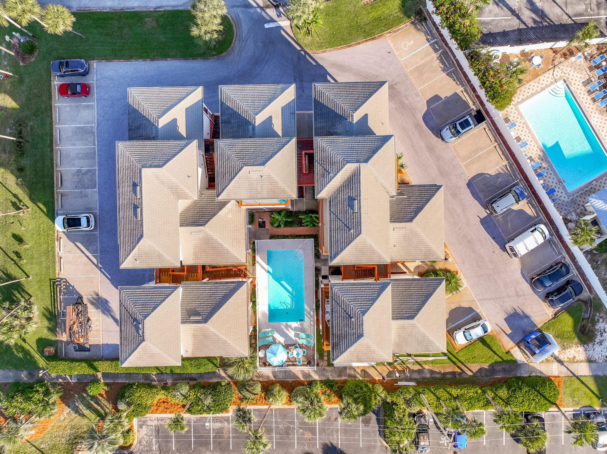 SUNSET COTTAGES CONDO - Residential