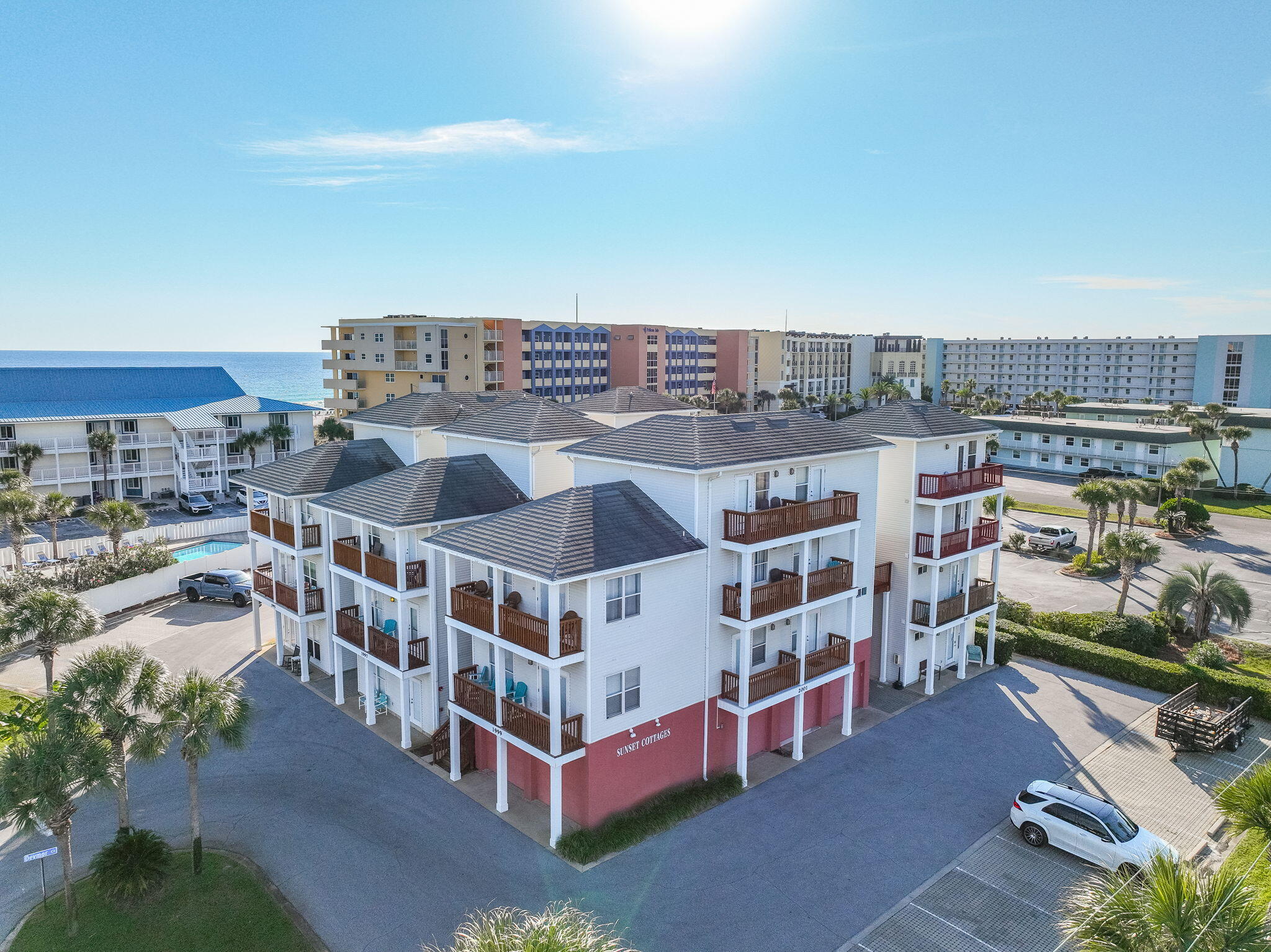 SUNSET COTTAGES CONDO - Residential