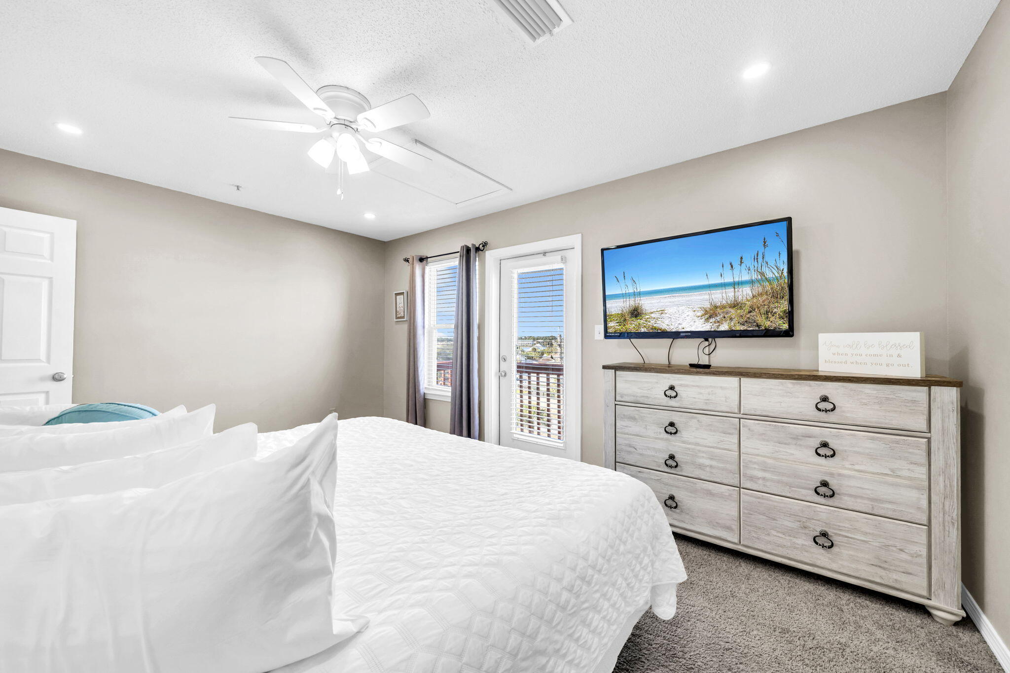 SUNSET COTTAGES CONDO - Residential