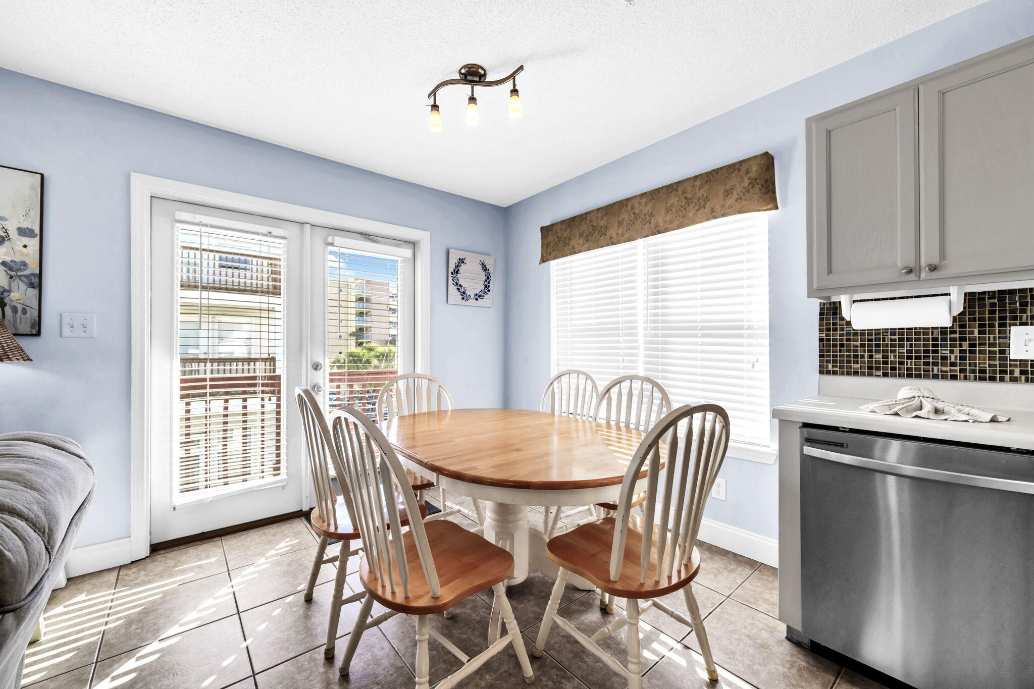 SUNSET COTTAGES CONDO - Residential