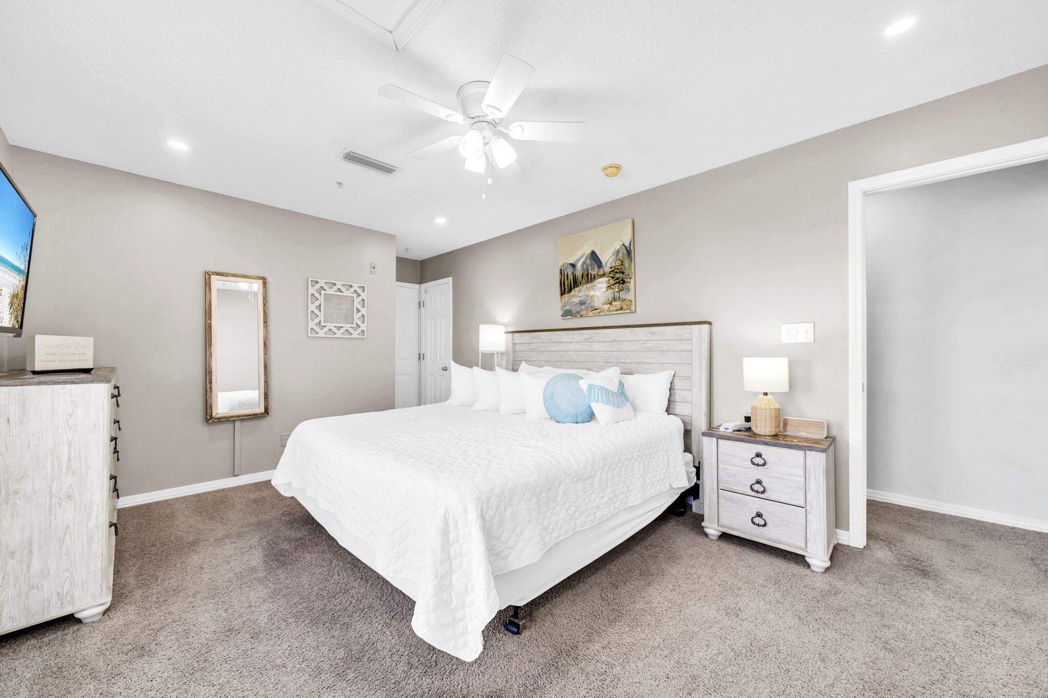 SUNSET COTTAGES CONDO - Residential