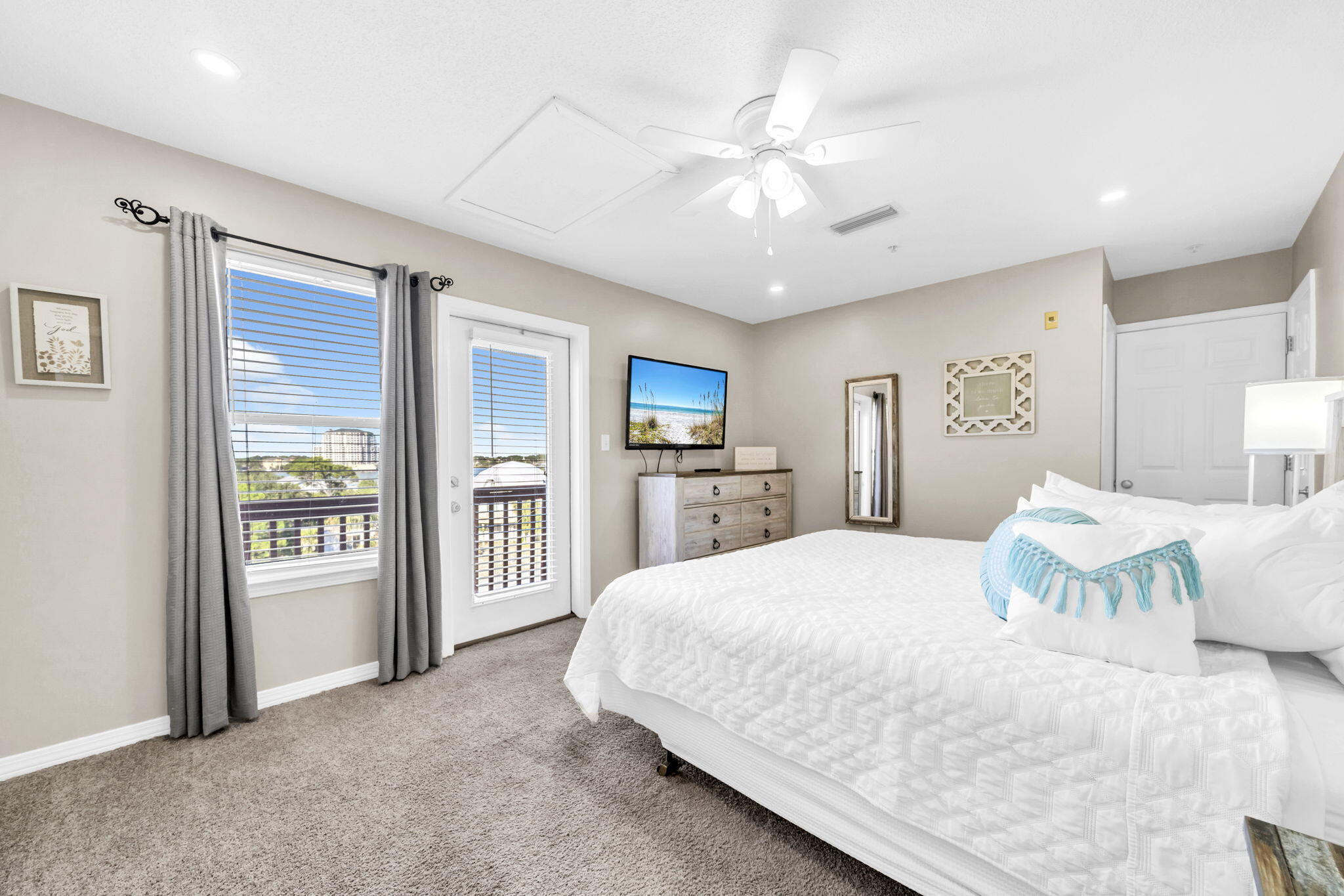 SUNSET COTTAGES CONDO - Residential