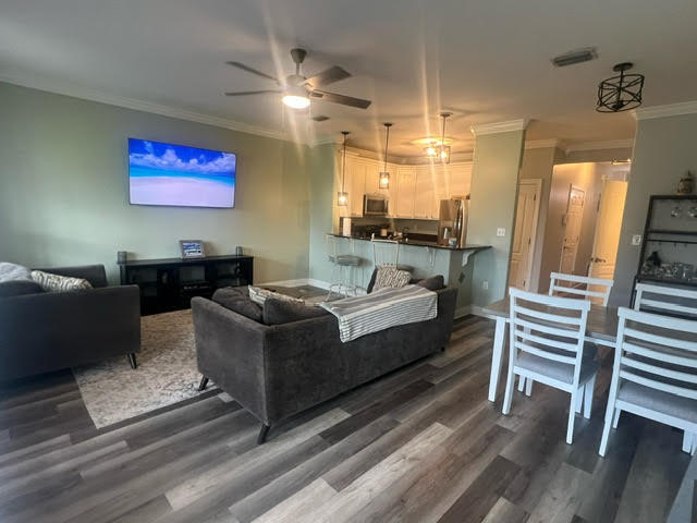 OLD BAY VILLAGE PHASE 1 - Residential Lease