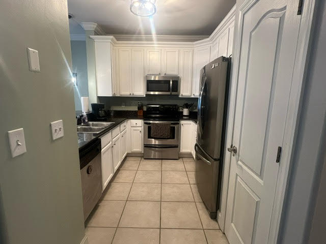 OLD BAY VILLAGE PHASE 1 - Residential Lease