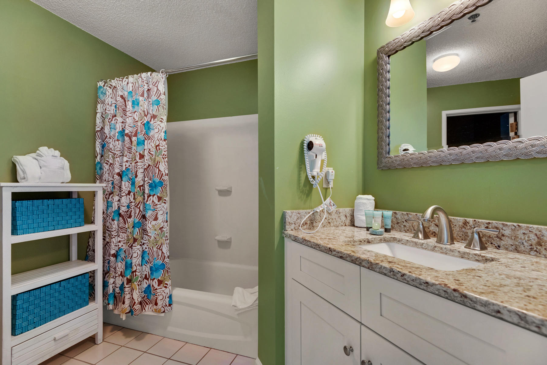 TIDES AT TOPS'L - Residential