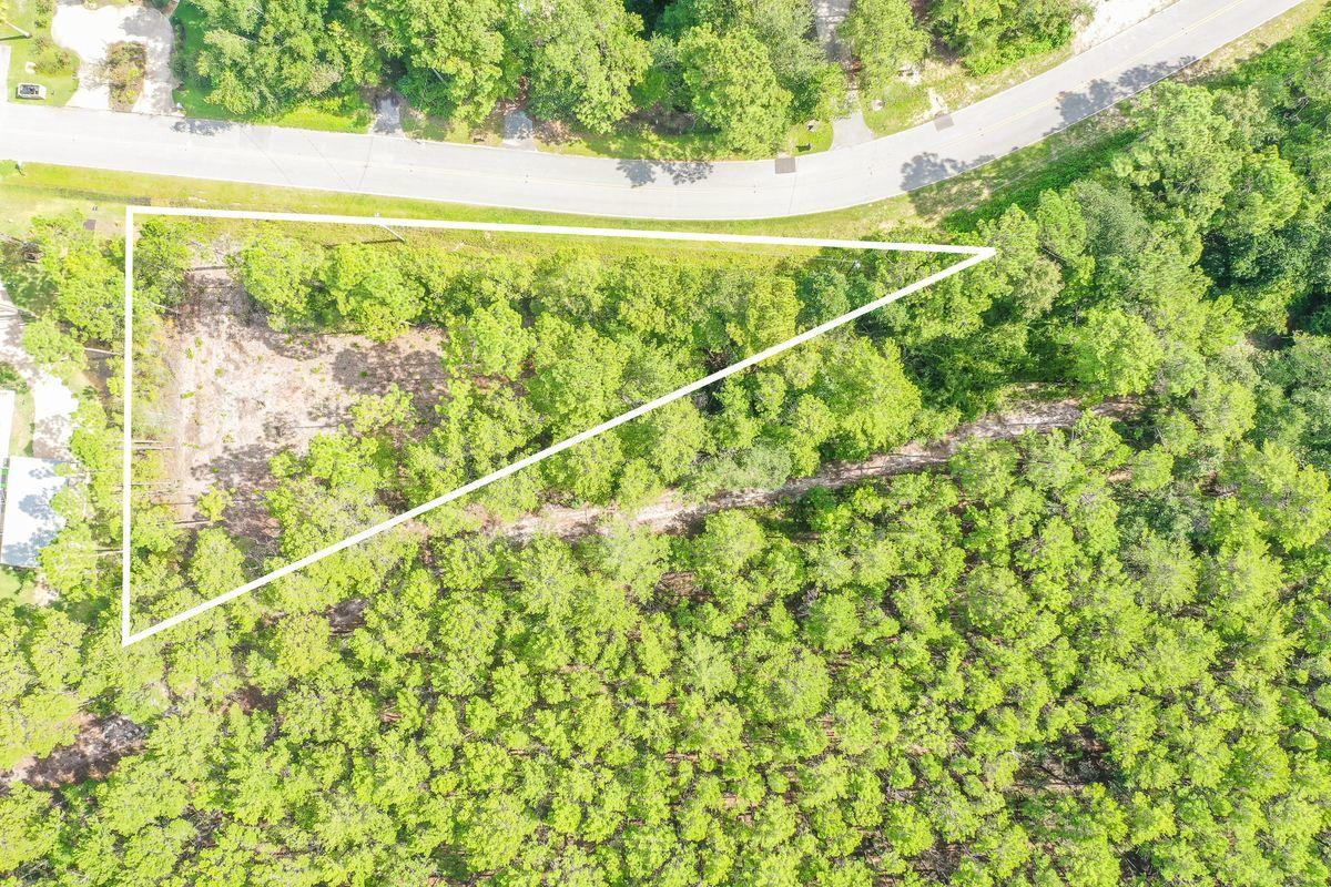 DAUGHETTES AMENDED - Land