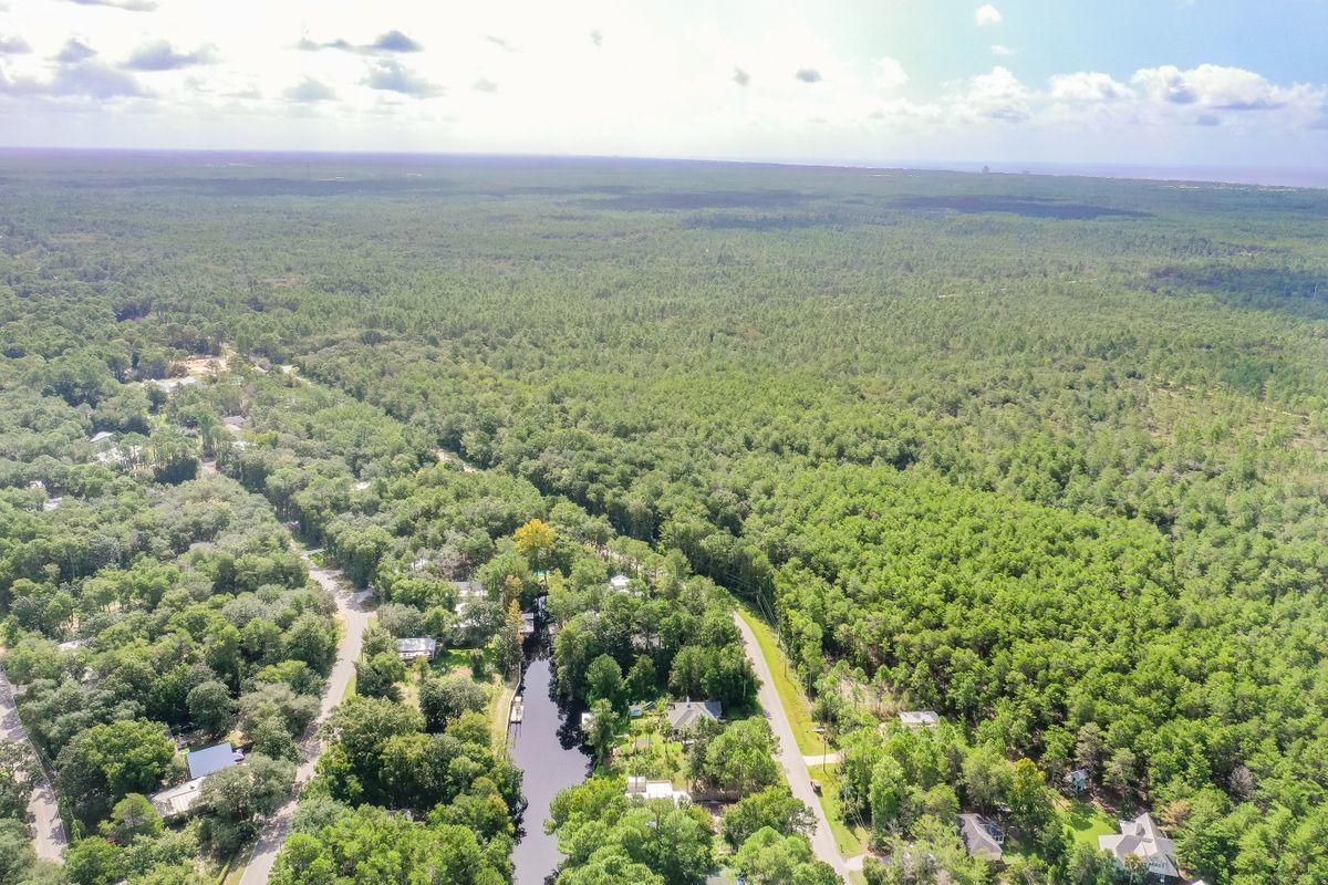 DAUGHETTES AMENDED - Land