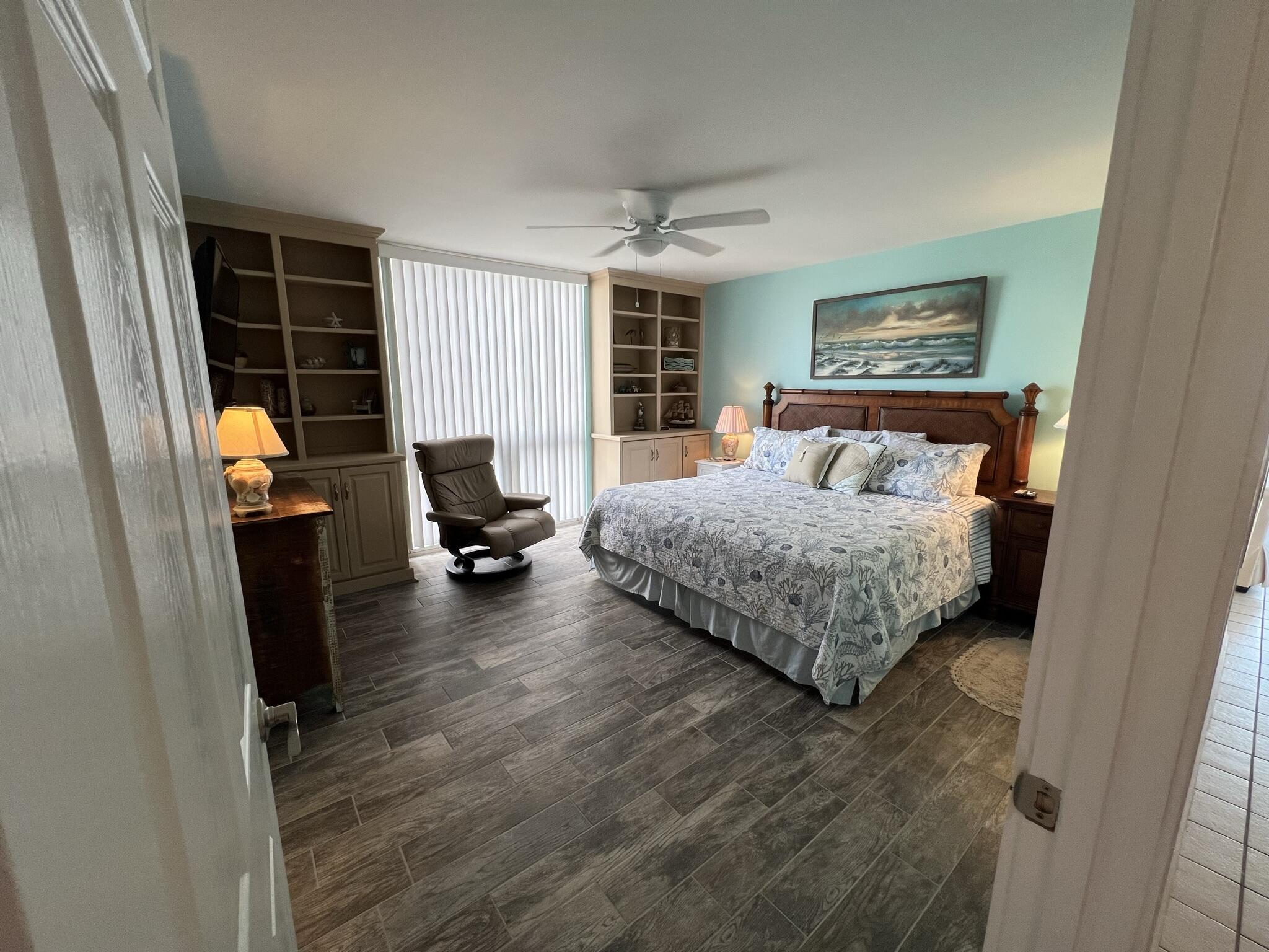 SHORELINE TOWERS 3 - Residential