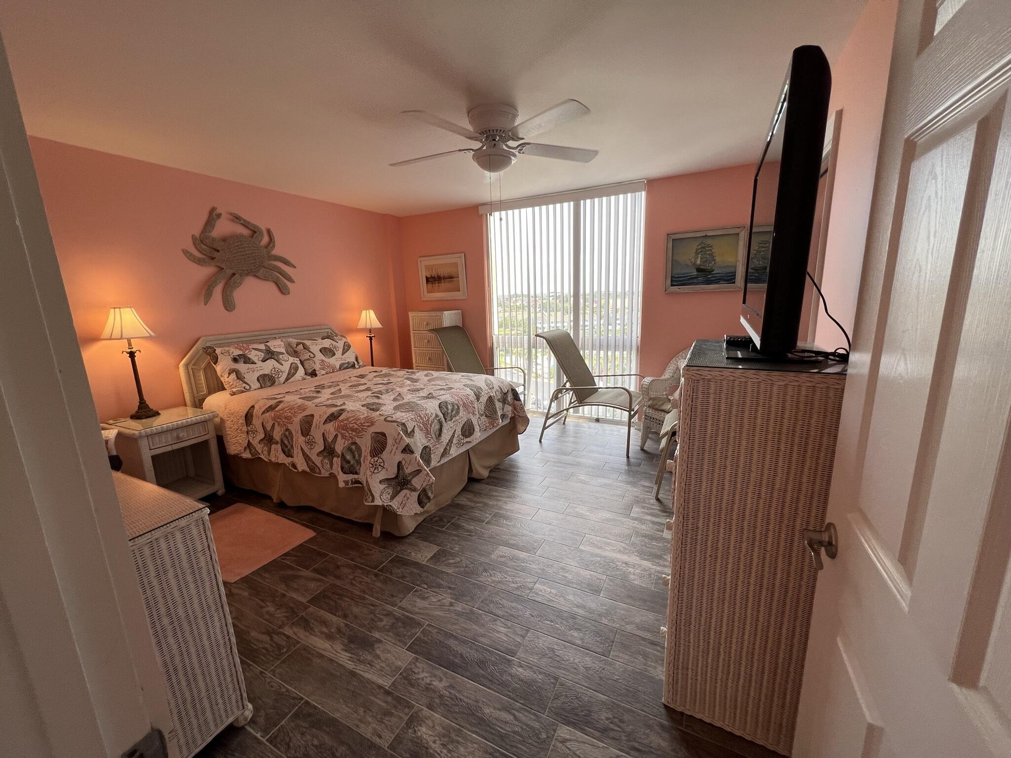 SHORELINE TOWERS 3 - Residential