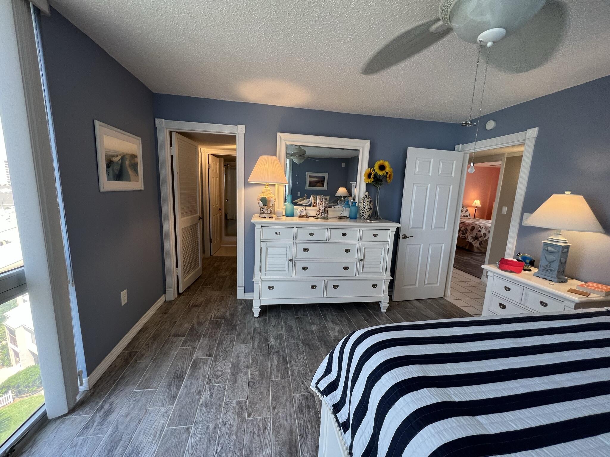 SHORELINE TOWERS 3 - Residential