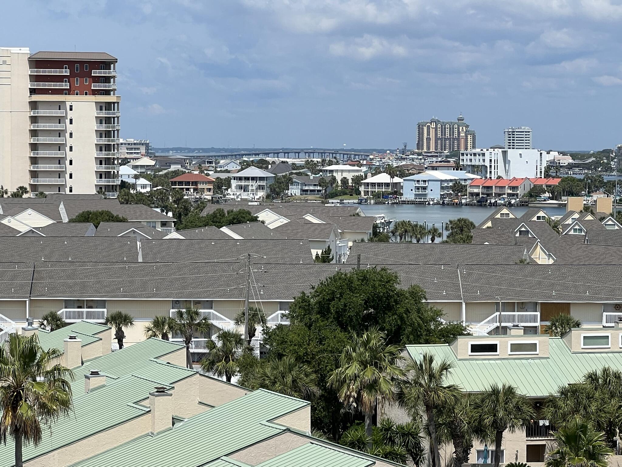 SHORELINE TOWERS 3 - Residential
