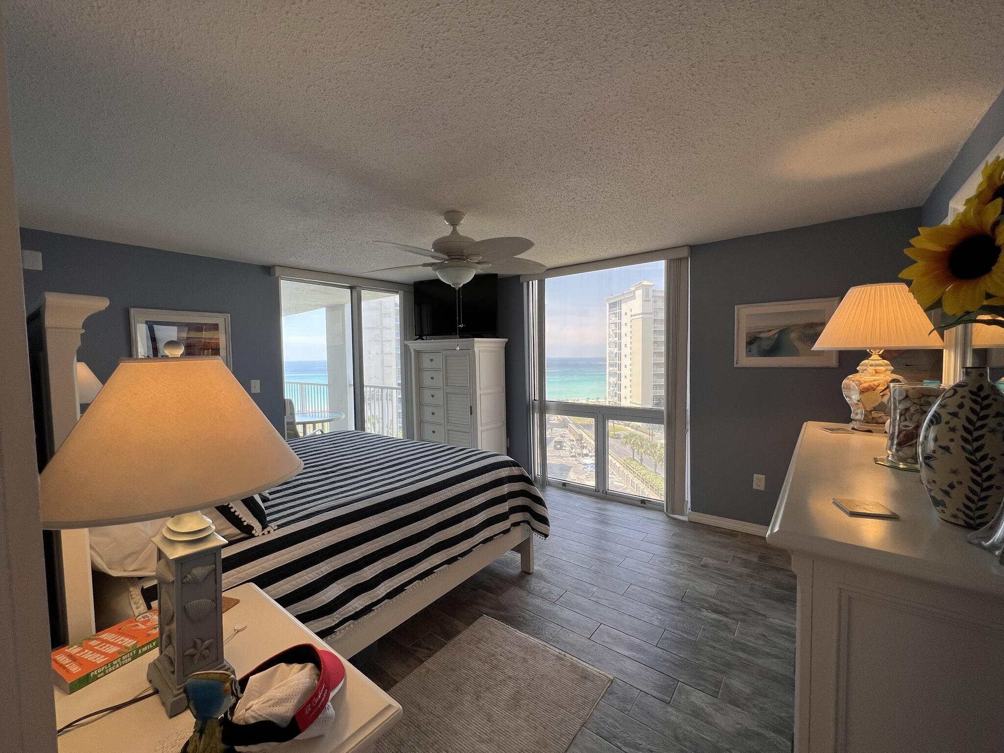 SHORELINE TOWERS 3 - Residential