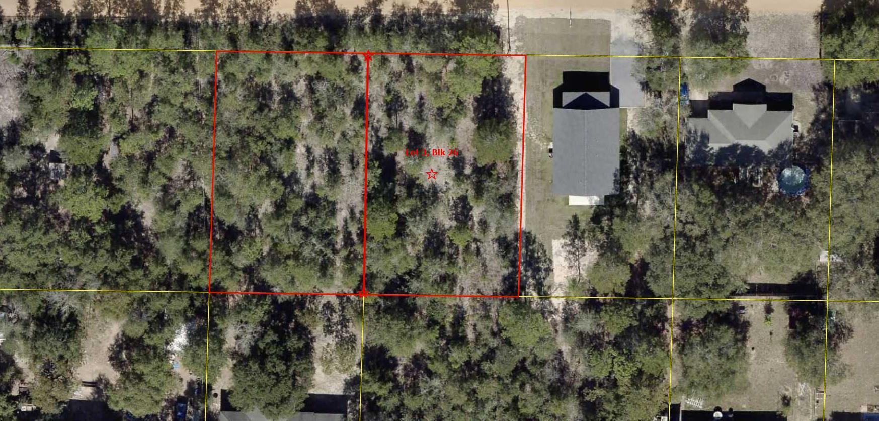 Wonderful lot on paved street with Mossy Head water available. Lot is wooded and located appx. 7 miles to Hwy 285 S and I-10 Exit. This would be a great spot to build a dream home or new manufactured home.
