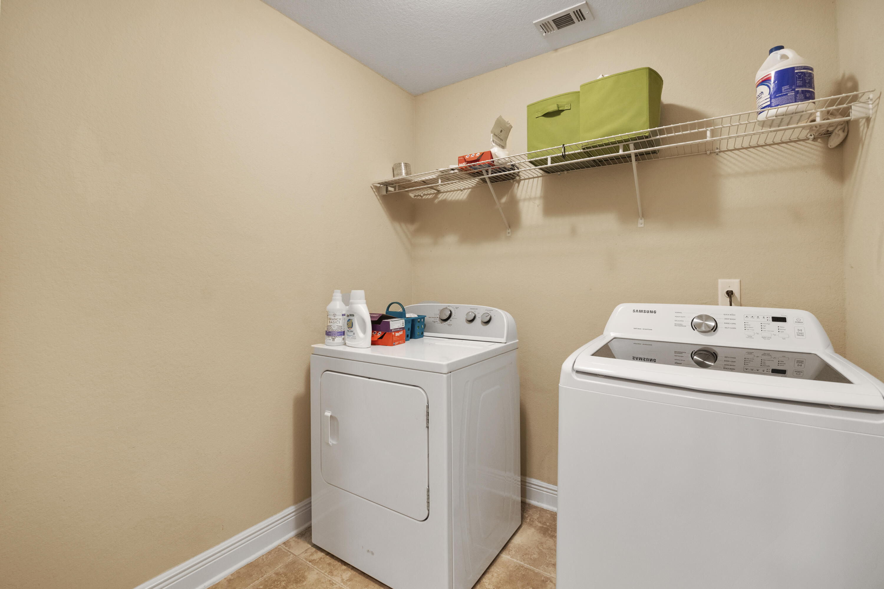 FOX VALLEY - Residential