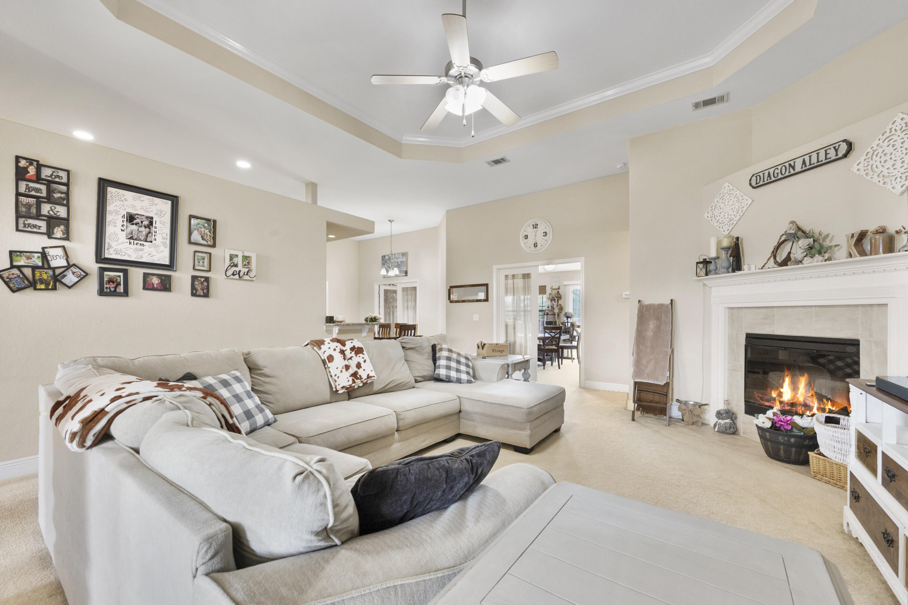 FOX VALLEY - Residential