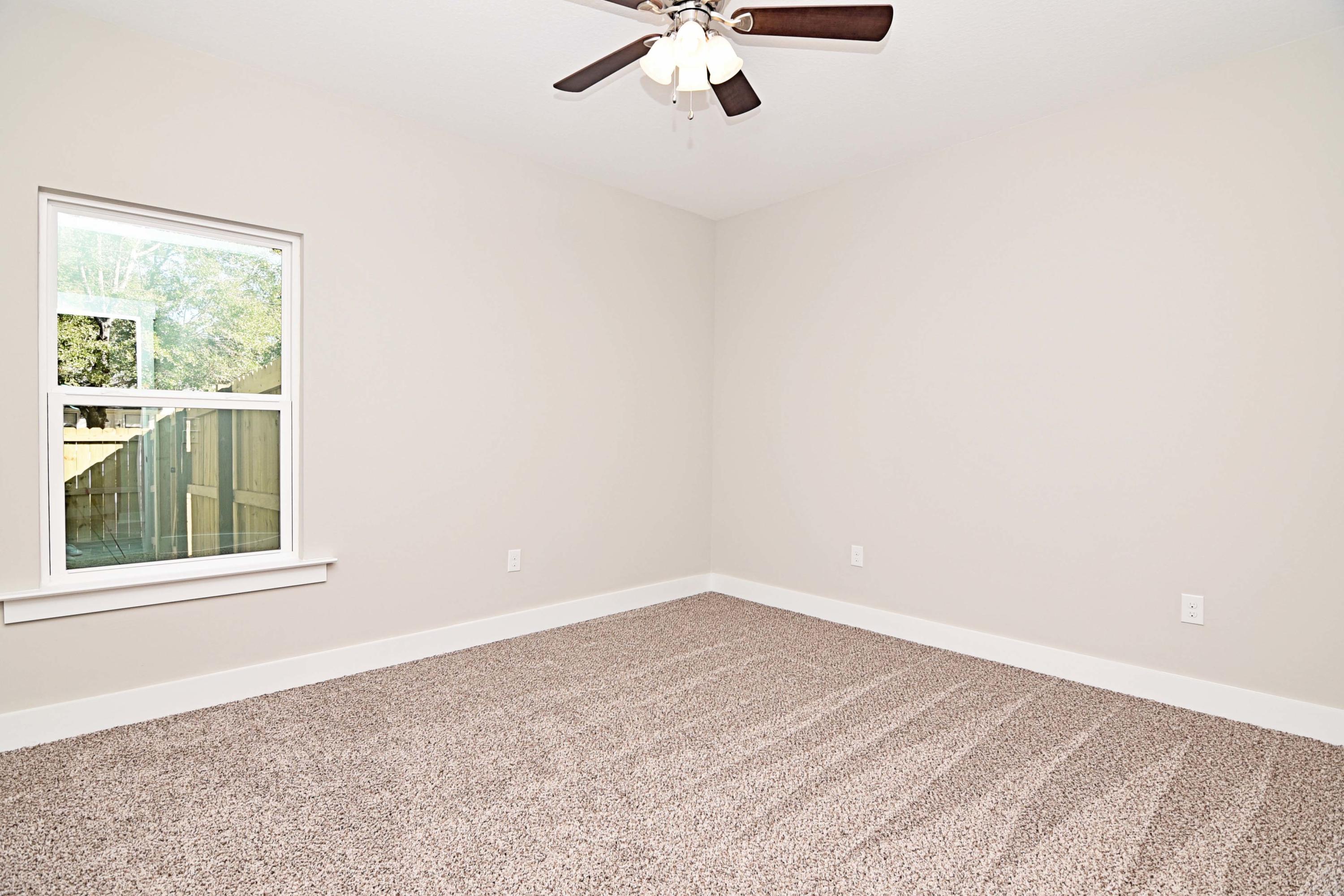 VALPARAISO PINECREST 6 - Residential