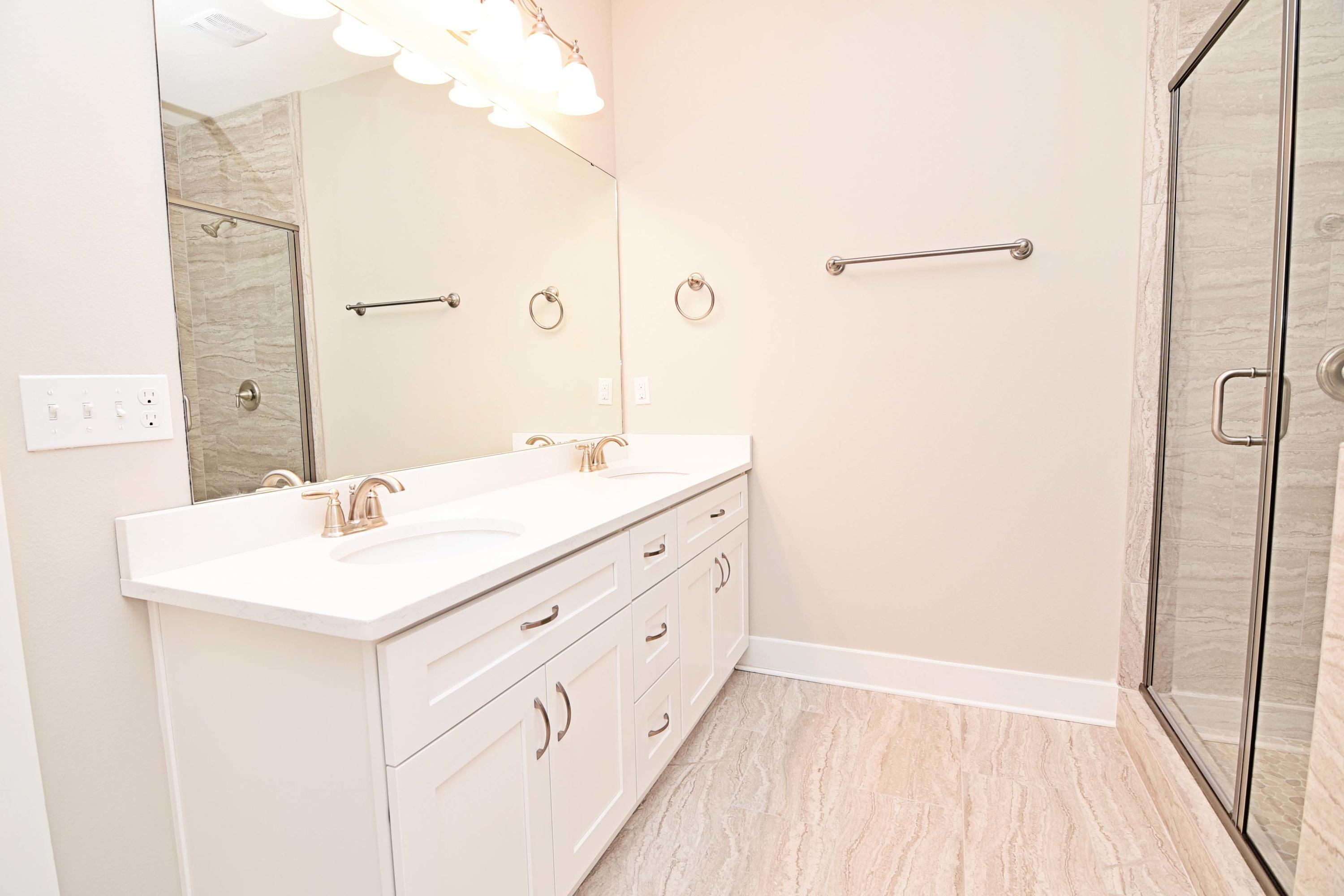 VALPARAISO PINECREST 6 - Residential