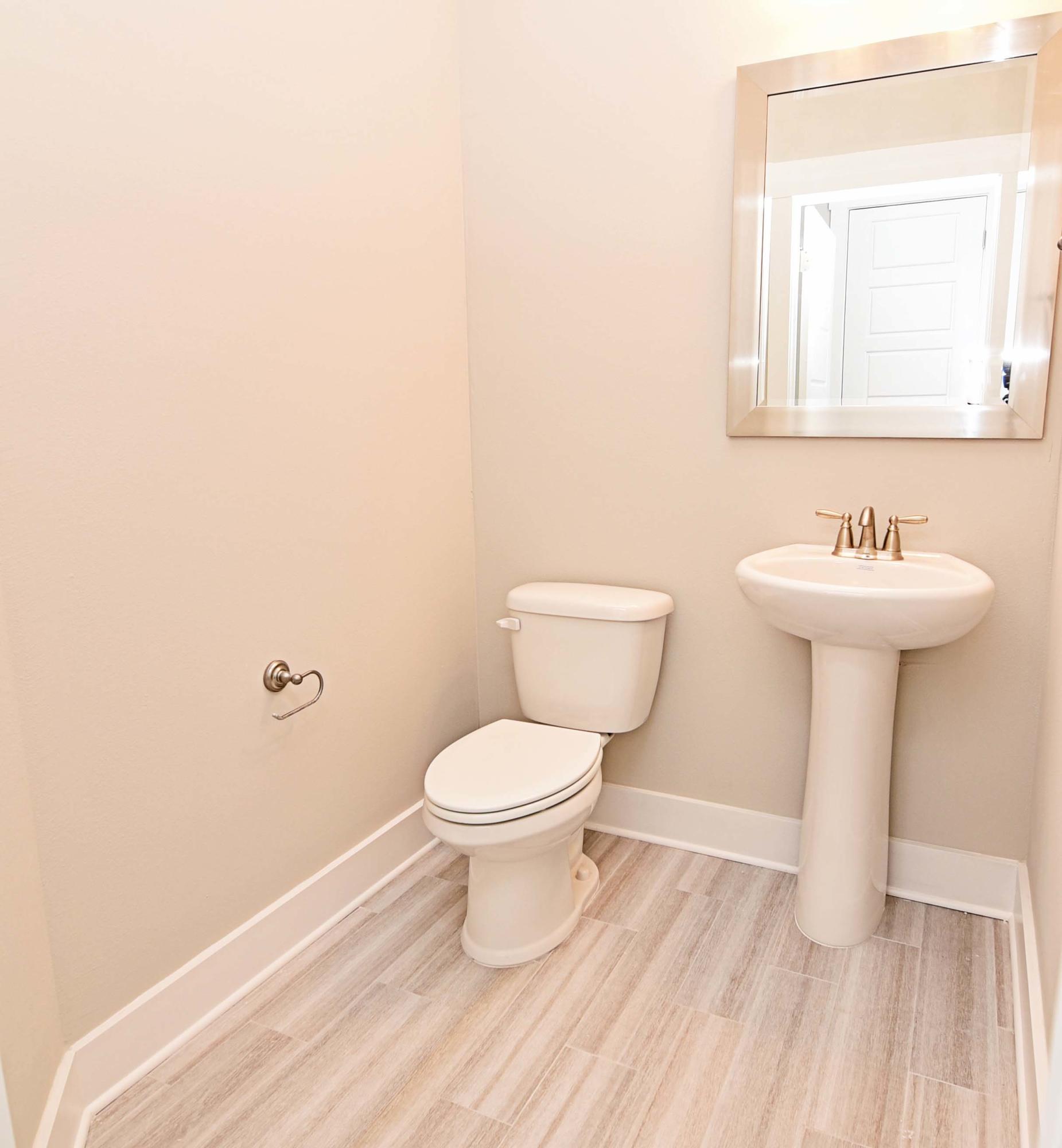 VALPARAISO PINECREST 6 - Residential