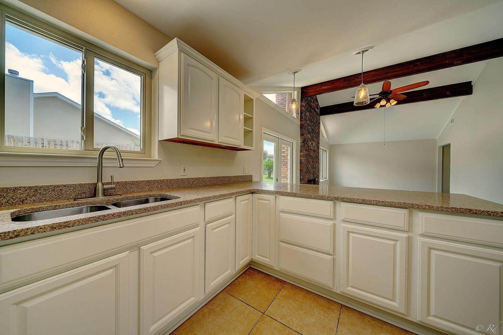 HUNTINGDON ESTATES UNIT 3 - Residential