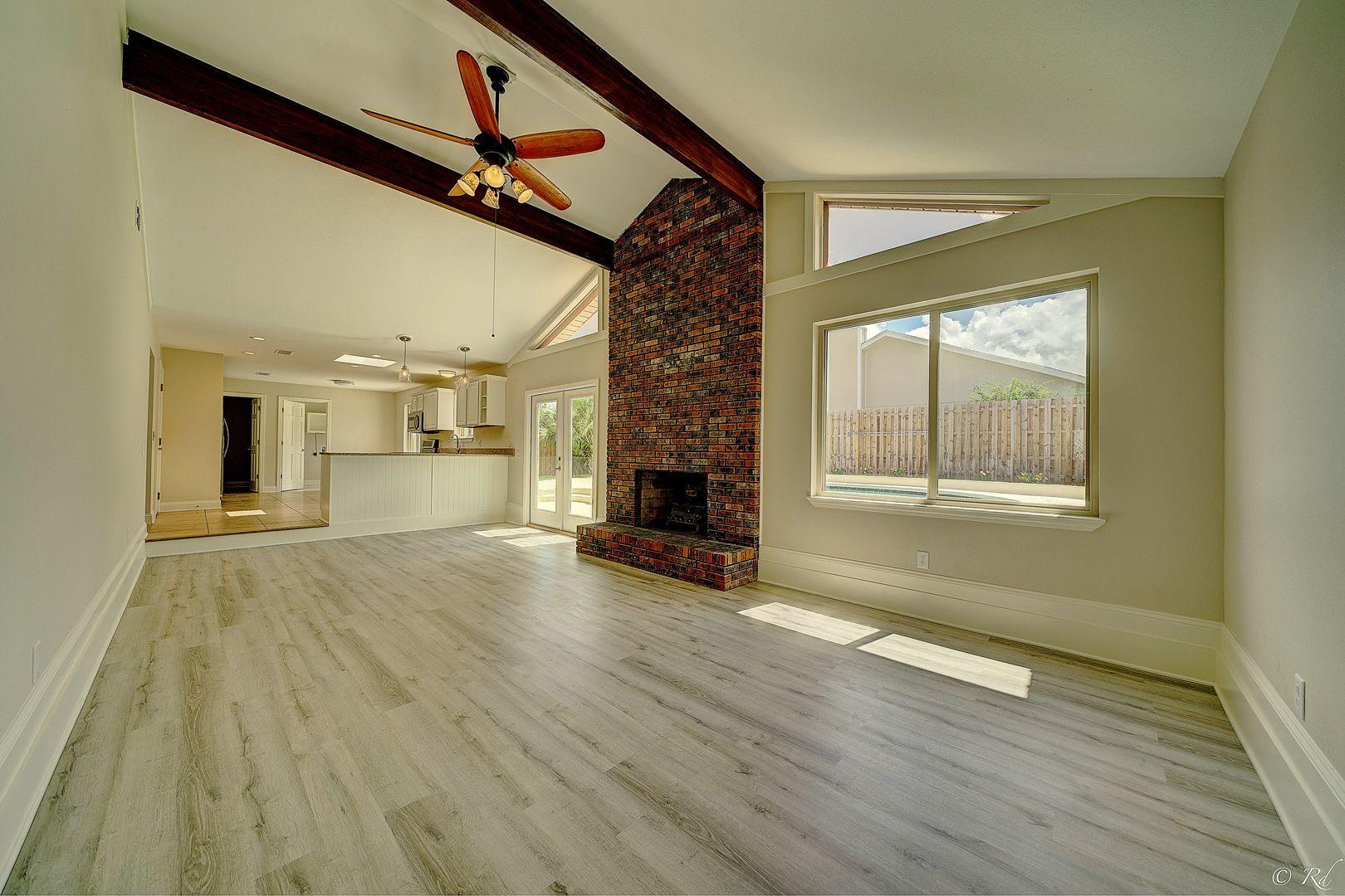 HUNTINGDON ESTATES UNIT 3 - Residential