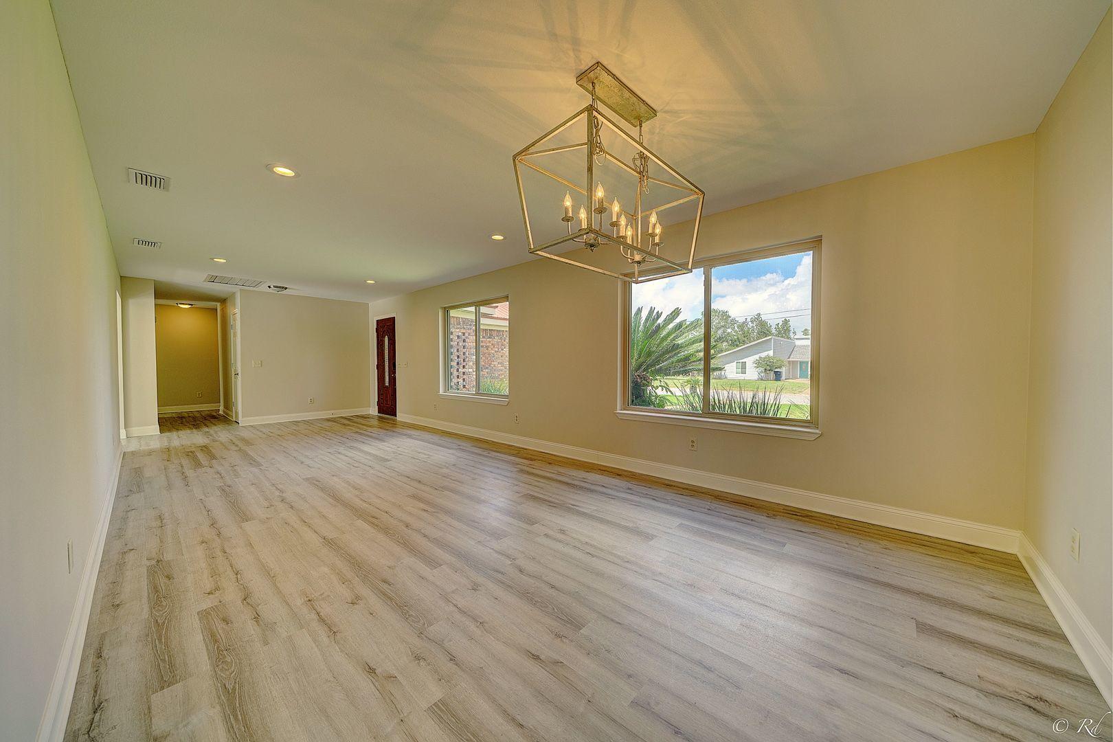 HUNTINGDON ESTATES UNIT 3 - Residential