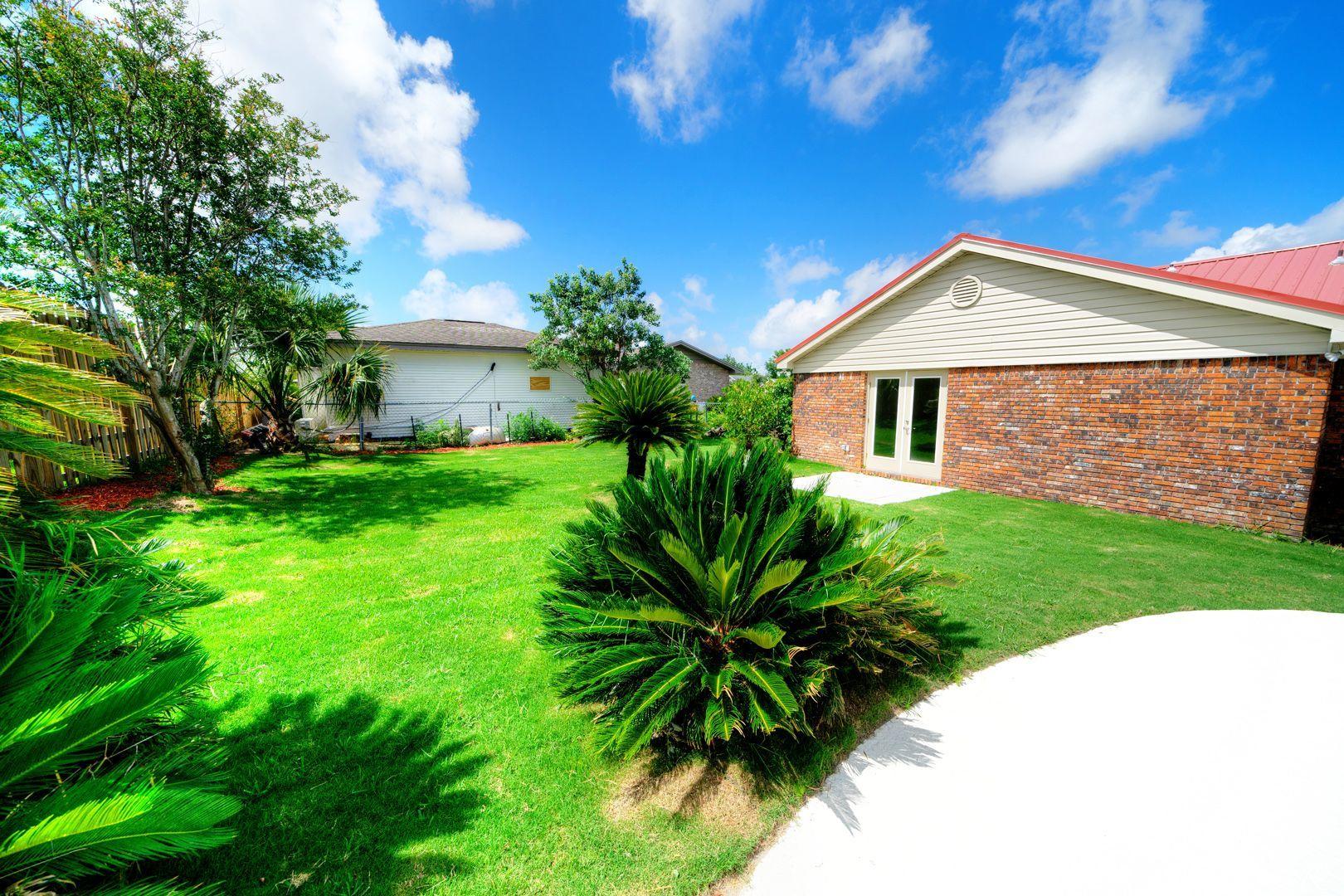 HUNTINGDON ESTATES UNIT 3 - Residential