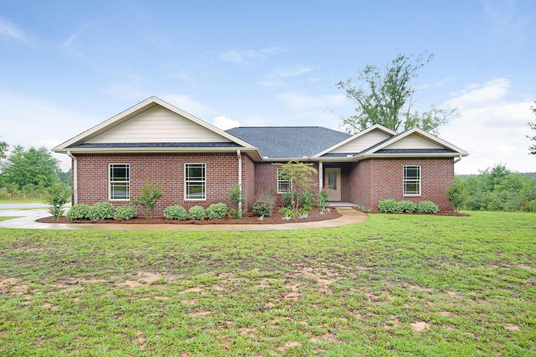 BEAUTIFUL CUSTOM ALL BRICK 4 BEDROOM 2 BATH HOME LOCATED ON A LEVEL LOT IN A CULDESAC AND LOADED WITH AMENITIES. THIS WONDERFUL OPEN FLOOR PLAN HAS A HUGE FAMILY ROOM WITH A DOUBLE TREY CEILING WITH ROPE LIGHTING FOR A VERY ELEGANT LOOK IN THE EVENINGS. BULLNOSED CORNERS THROUGHOUT THE MAIN AREAS. THE KITCHEN BOAST GRANITE COUNTERTOPS, WITH A CUSTOM BACK SPLASH, BREAKFAST BAR, 20 INCH TILE AND CUSTOM CABINETS, PANTRY AND STAINLESS STEEL APPLIANCES INCLUDING SIDE BY SIDE REFRIGERATOR. LARGE MASTER BEDROOM WITH DOUBLE TREY CEILING AND ROPE LIGHTING AND LARGE MASTER BATH WITH DOUBLE VANITIES, GARDEN TUB AND A SEPARATE SHOWER. BOTH BATHS HAVE GRANITE AND CUSTOM CABINETS. Arches are throughout the home. THE YARD WILL BE PROFESSIONALLY LANDSCAPED WITH A SPRINKLER SYSTEM INSTALLED.
