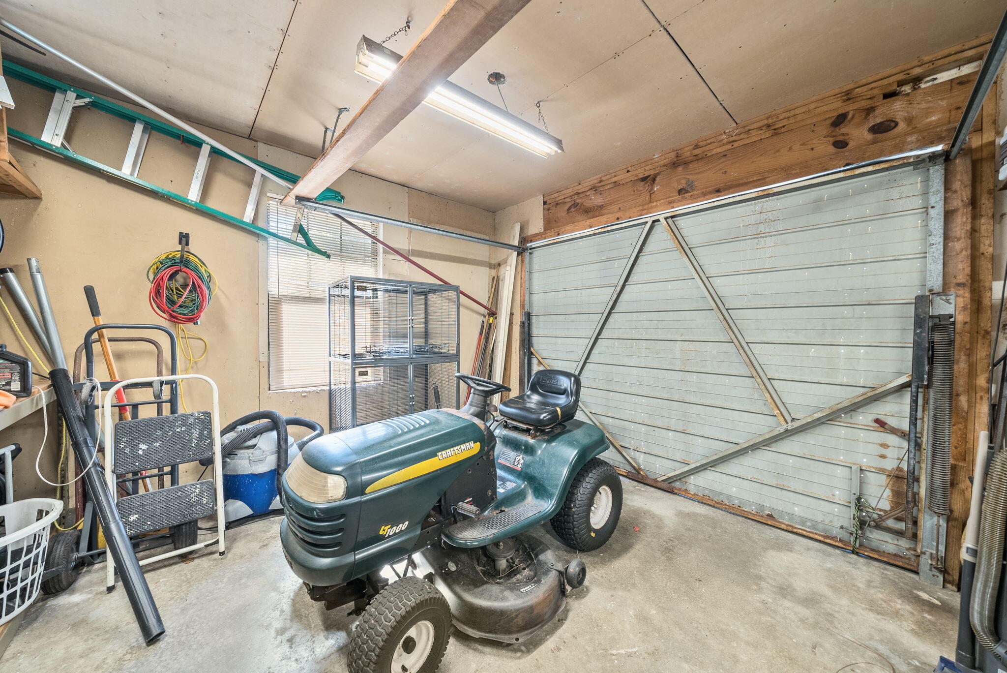 NO RECORDED SUBDIVISION - Residential