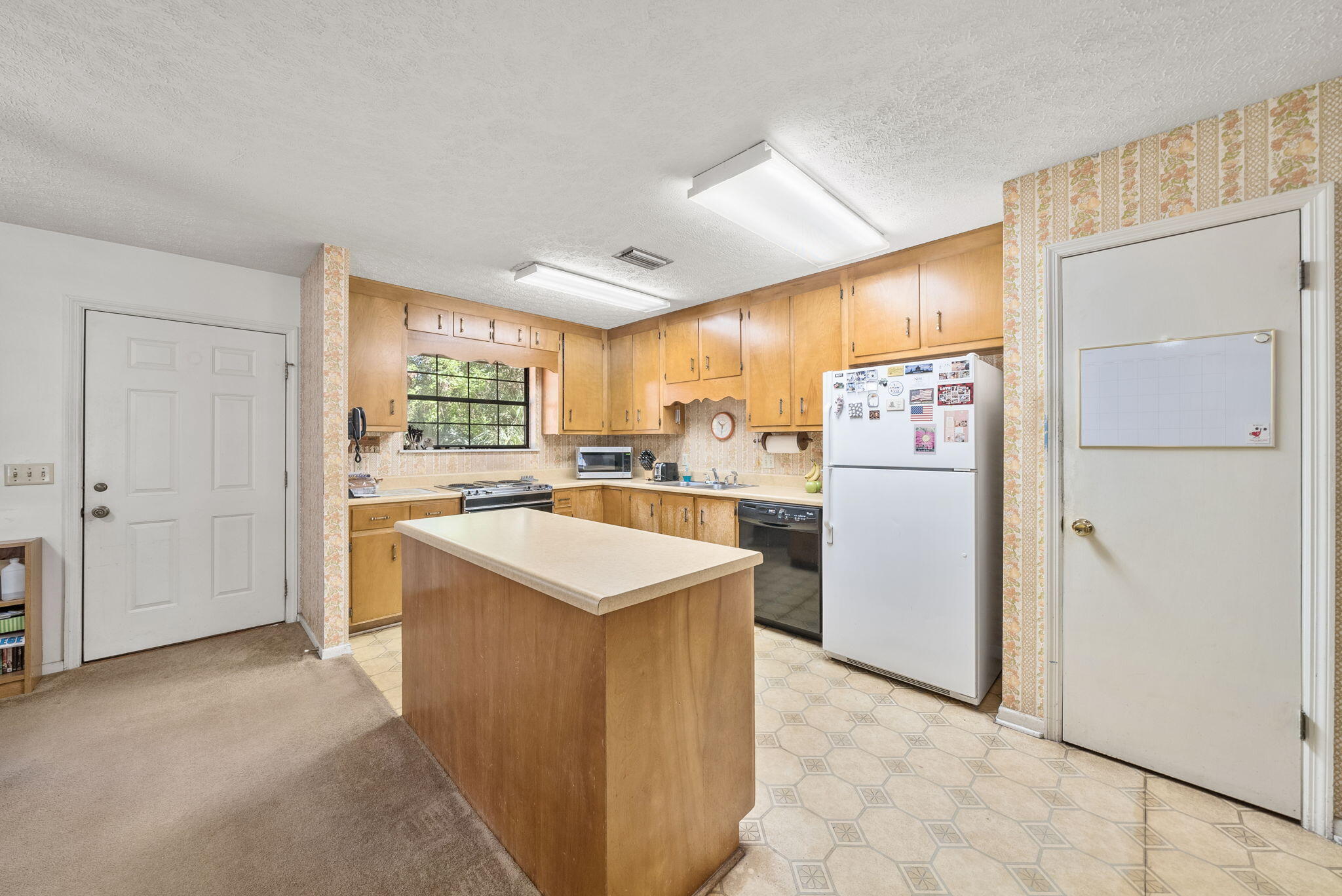 NO RECORDED SUBDIVISION - Residential