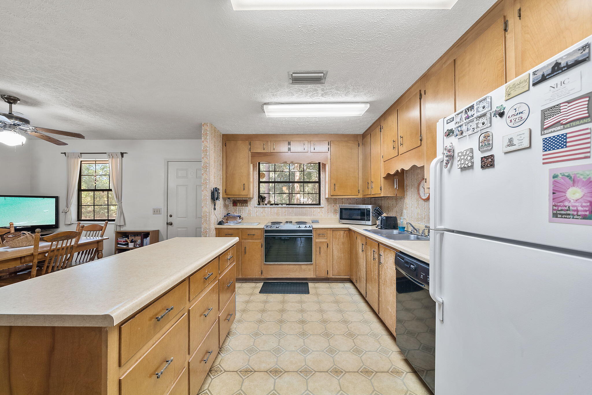 NO RECORDED SUBDIVISION - Residential