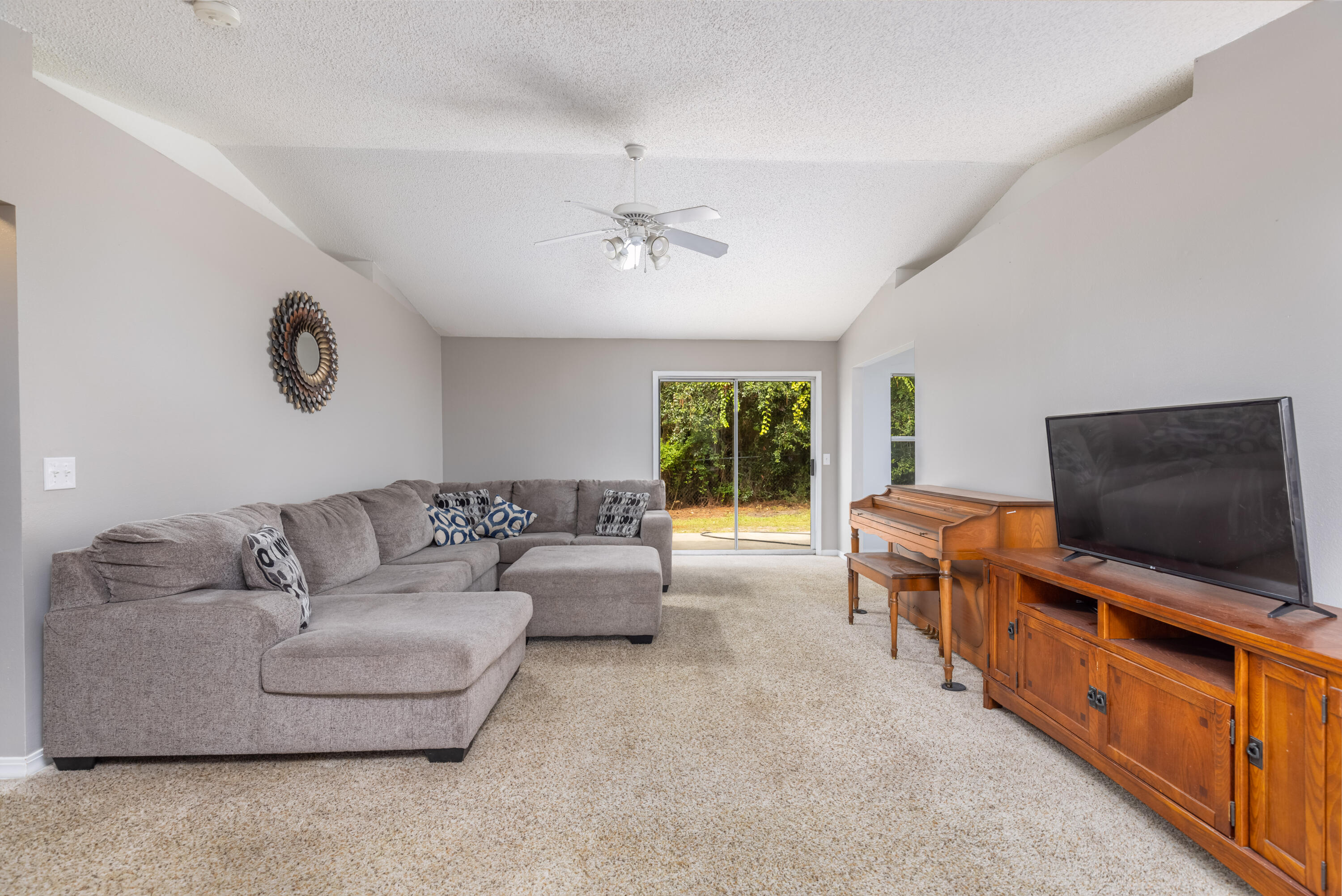 REDSTONE ESTATES - Residential