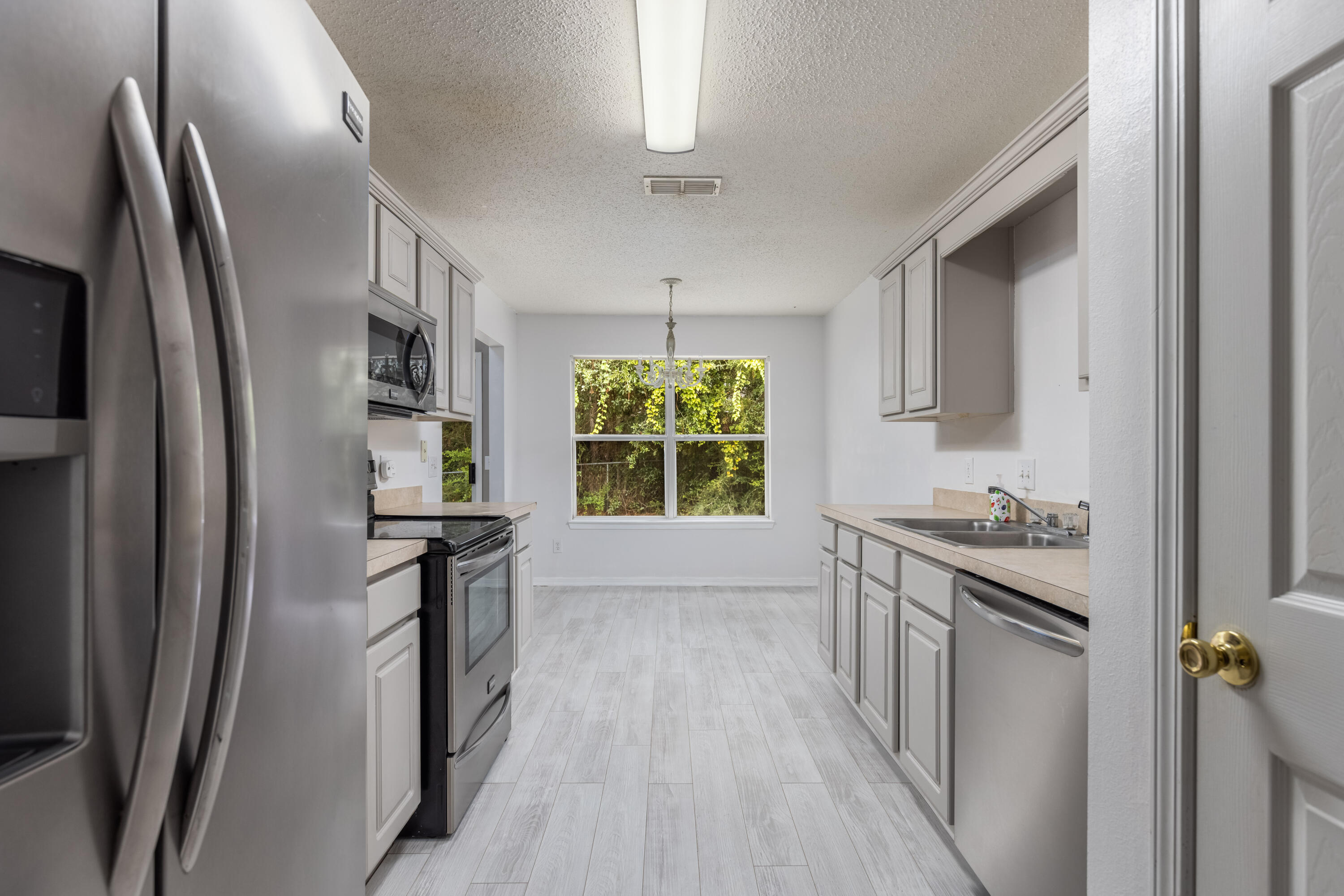 REDSTONE ESTATES - Residential