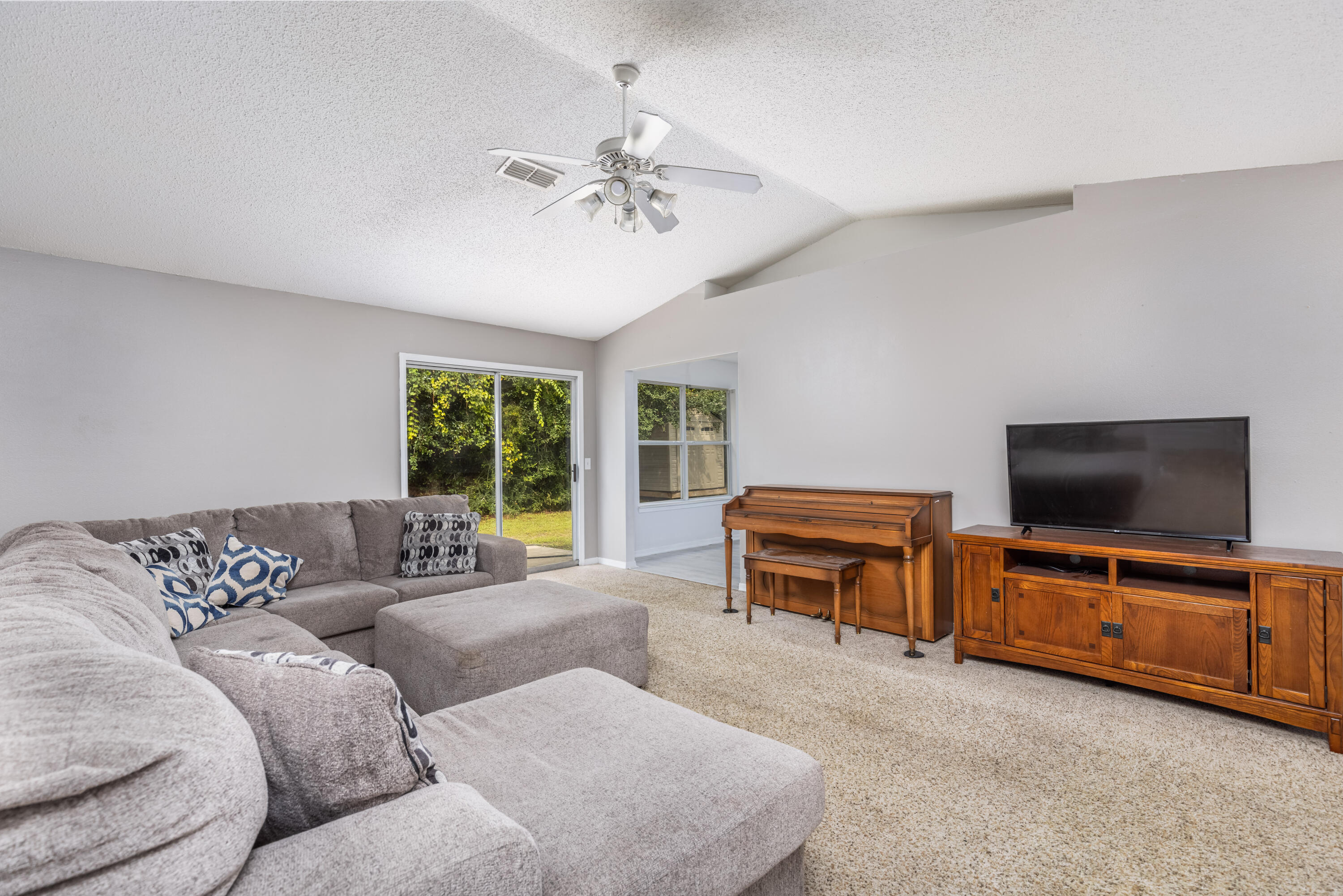 REDSTONE ESTATES - Residential