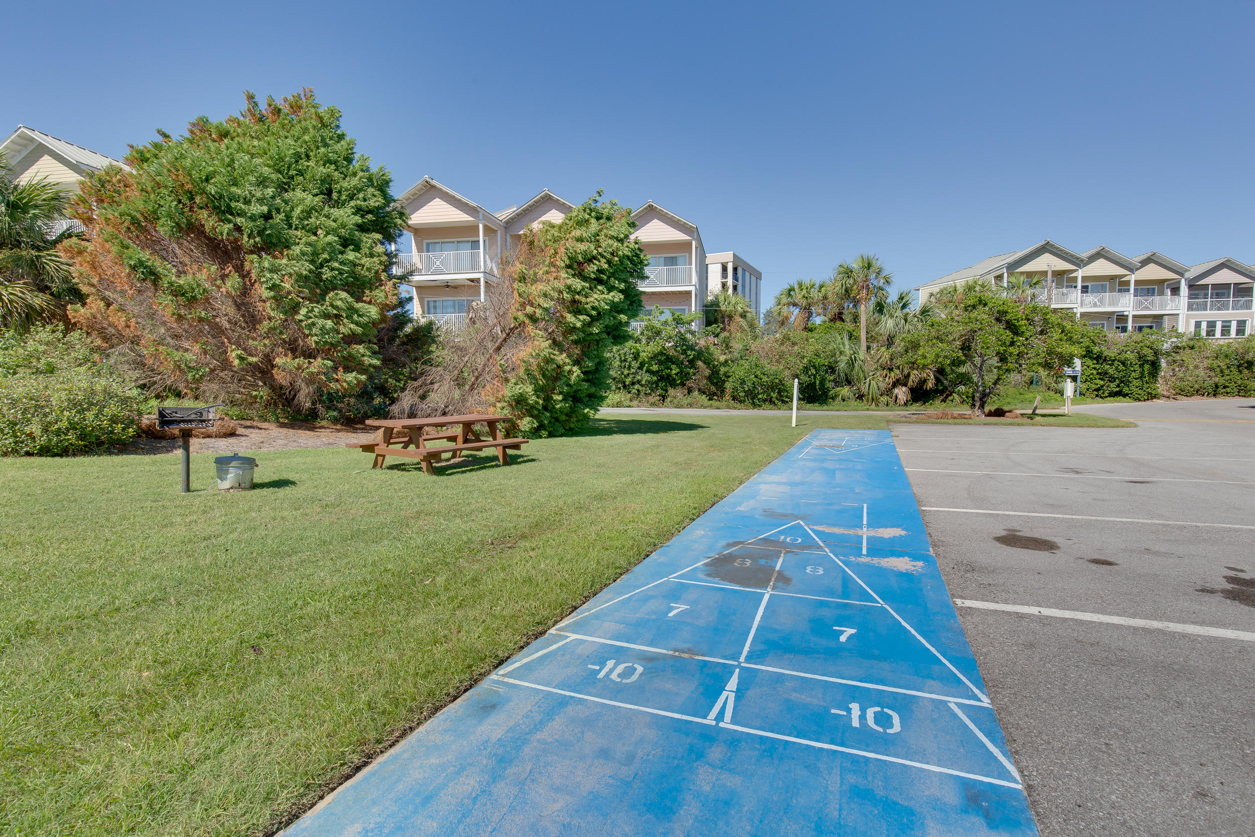 CHATEAU LA MER CONDO - Residential