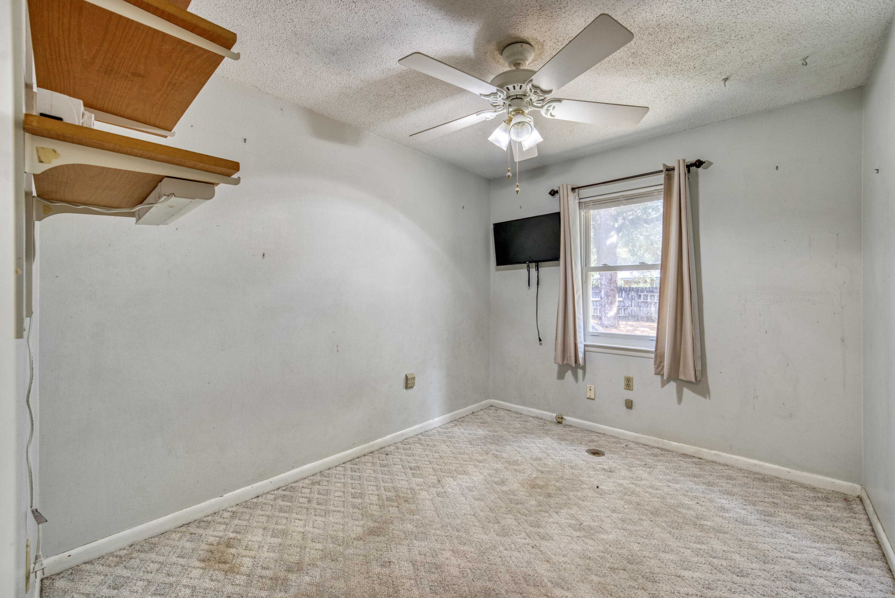 SHERWOOD FOREST - Residential