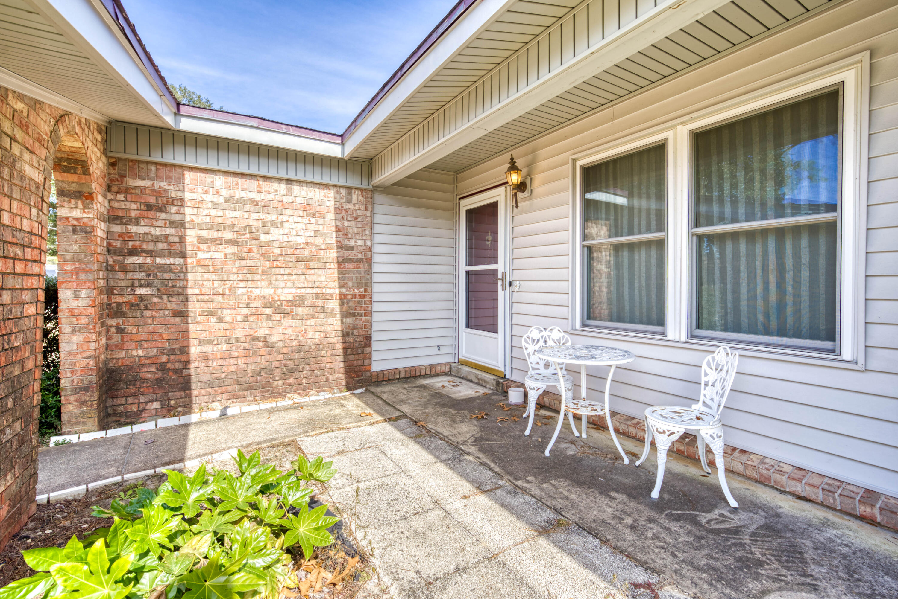 SHERWOOD FOREST - Residential