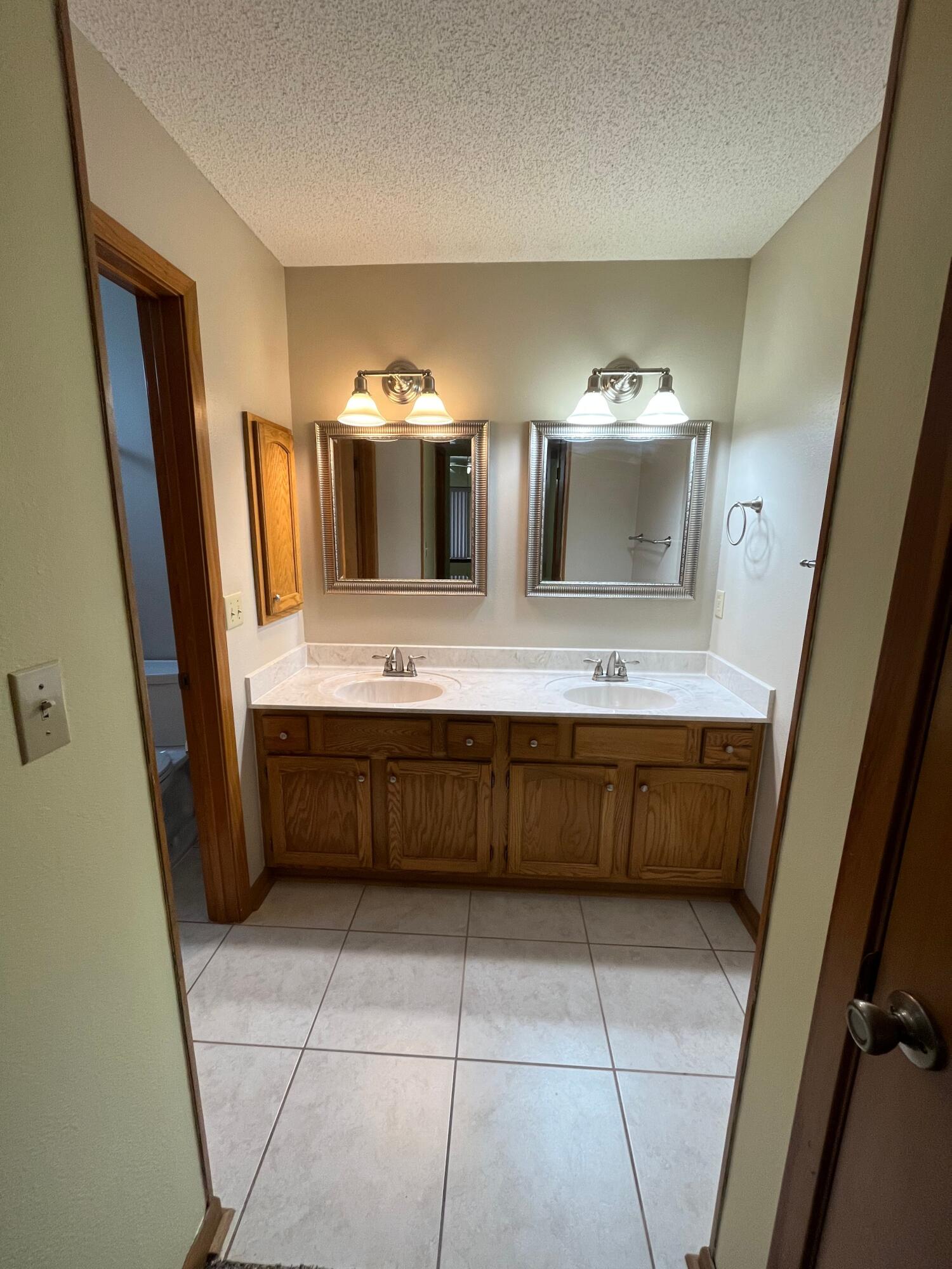 CEDAR RIDGE PH 7B - Residential Lease