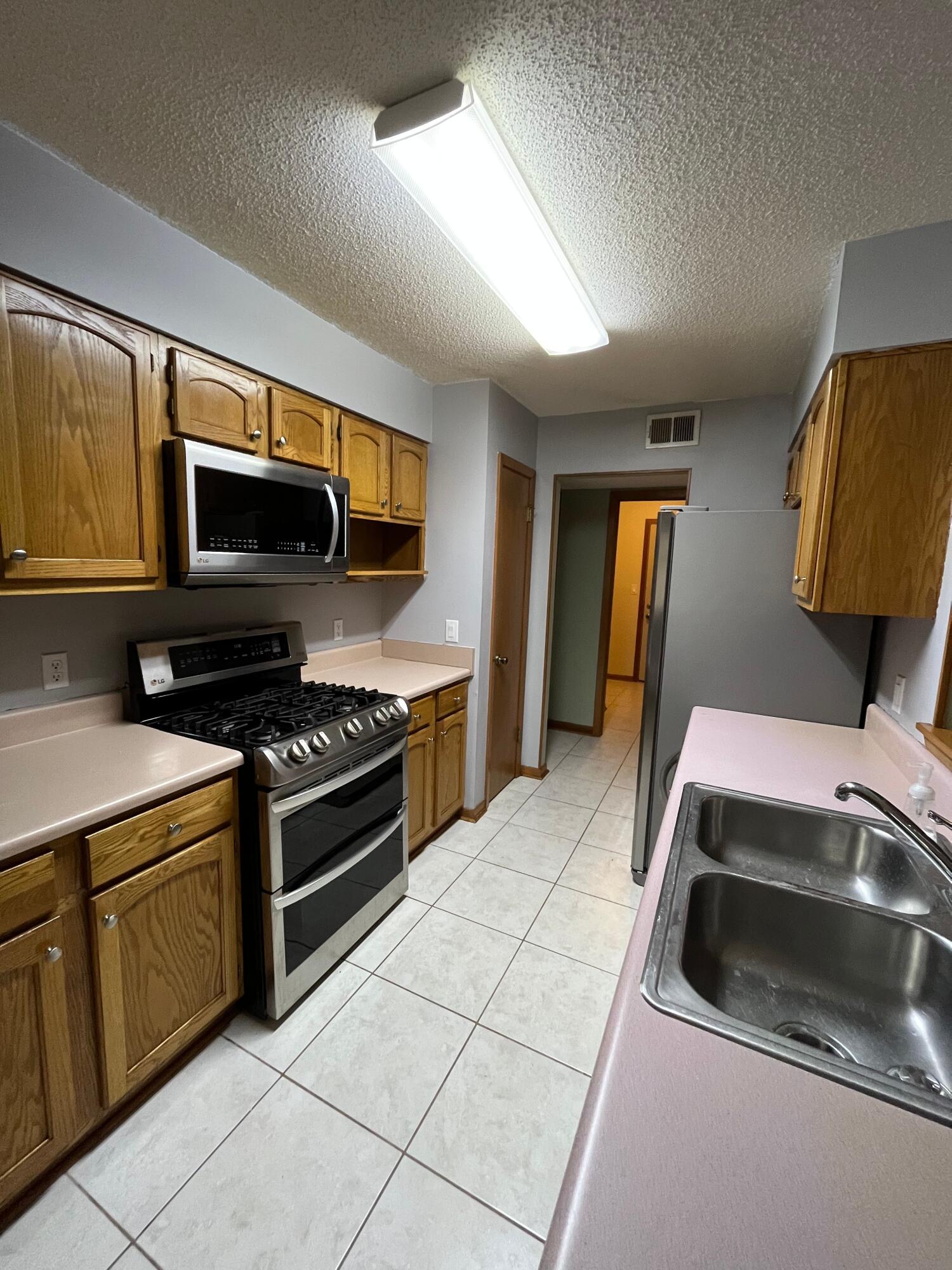 CEDAR RIDGE PH 7B - Residential Lease