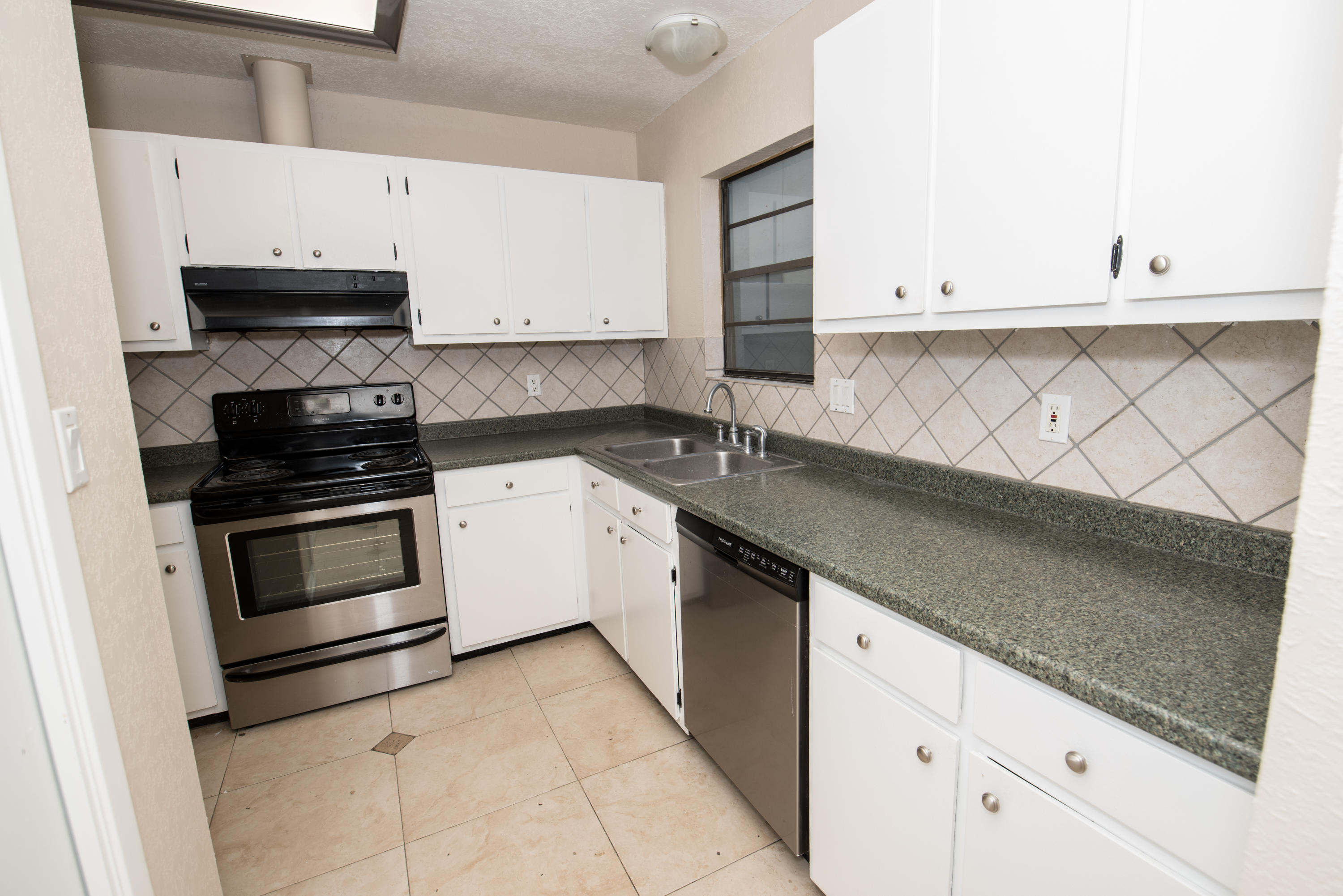 Port Dixie - Residential