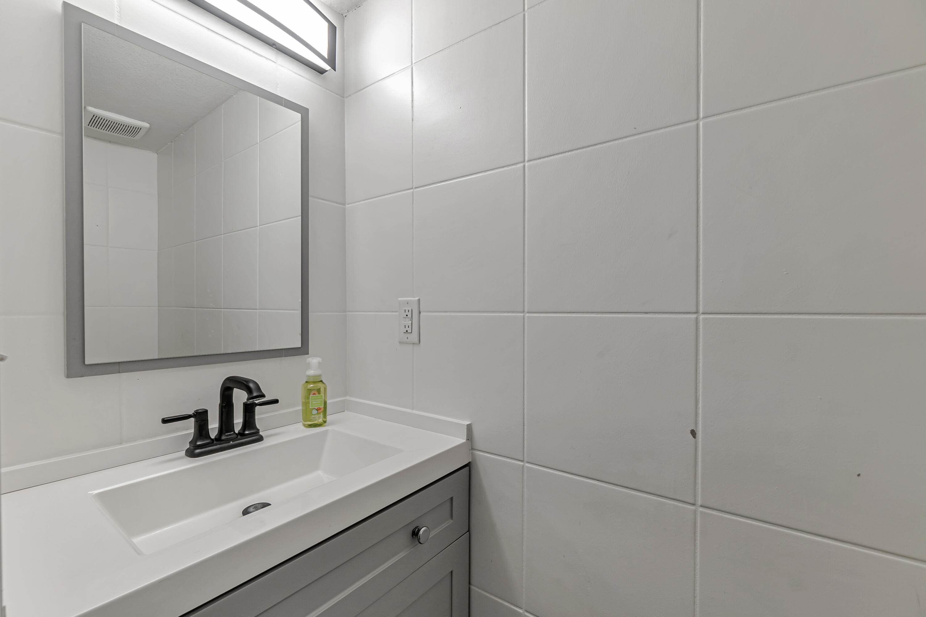 PEPPERTREE T/H - Residential