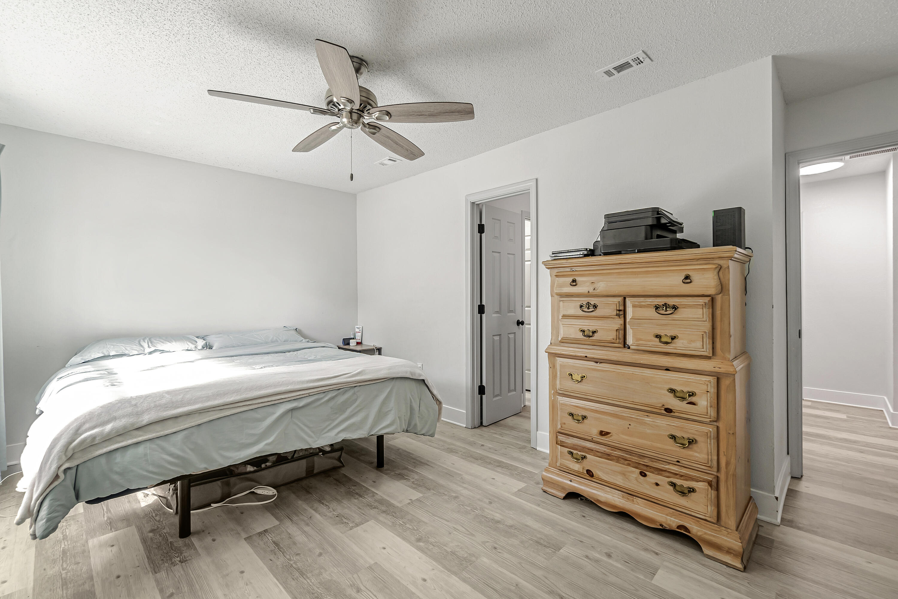 PEPPERTREE T/H - Residential