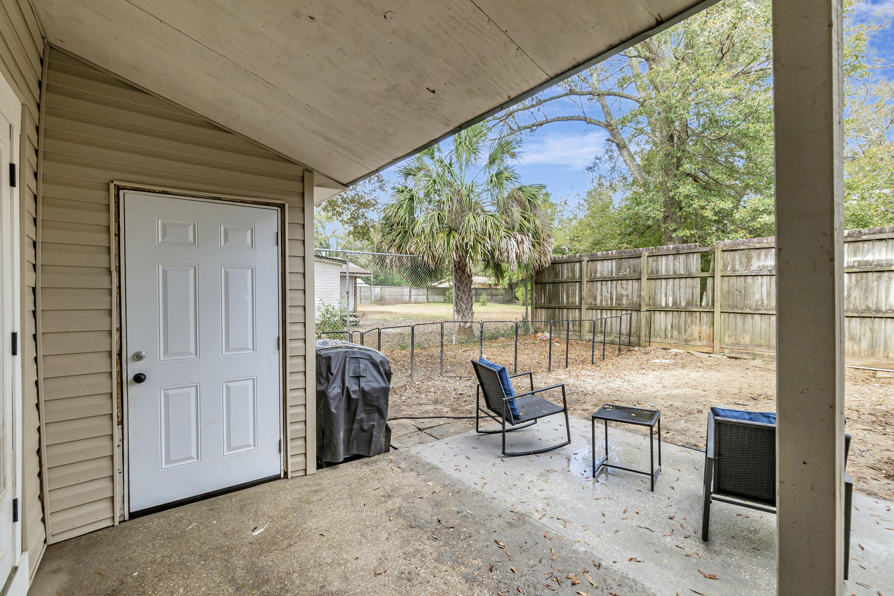 PEPPERTREE T/H - Residential