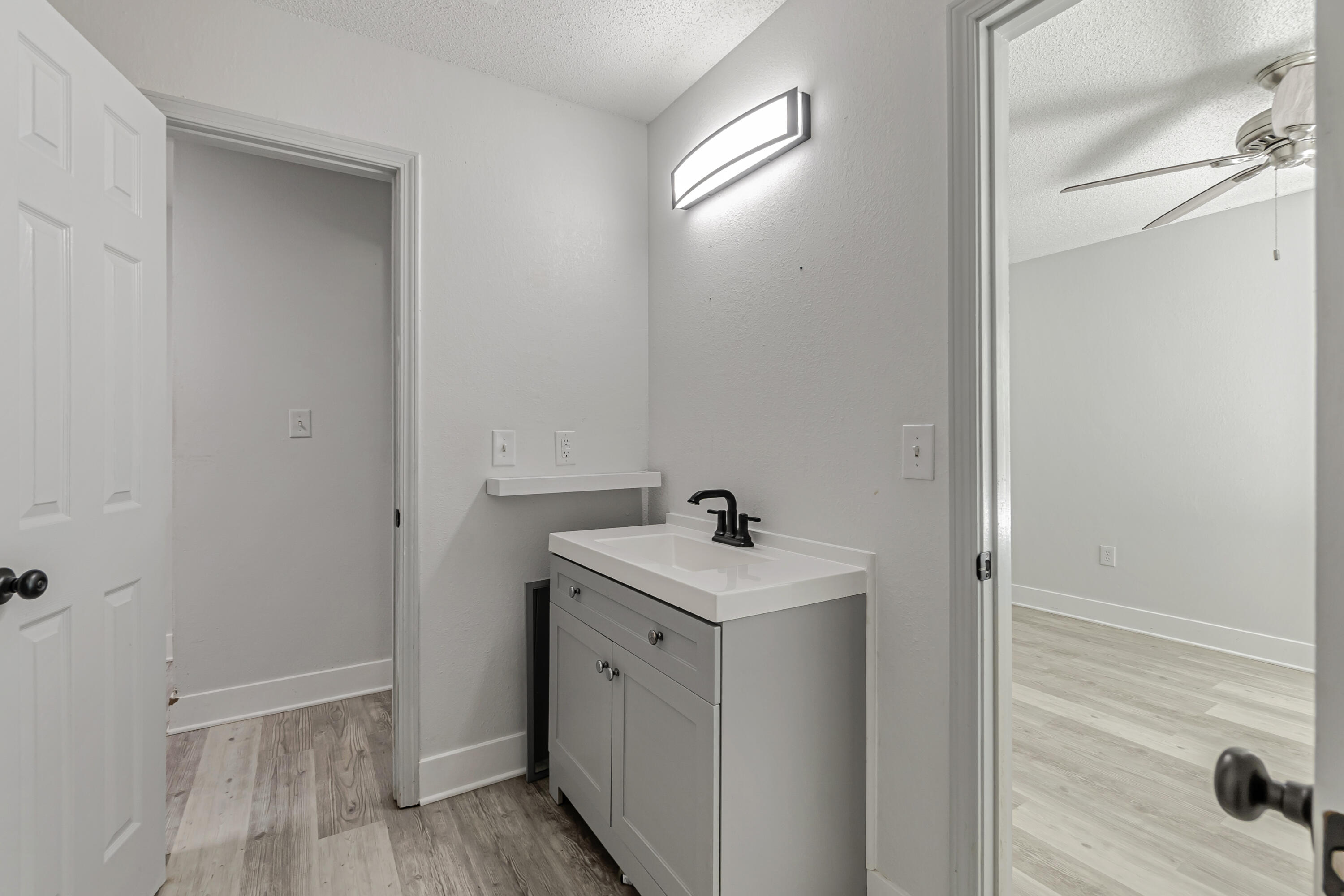 PEPPERTREE T/H - Residential