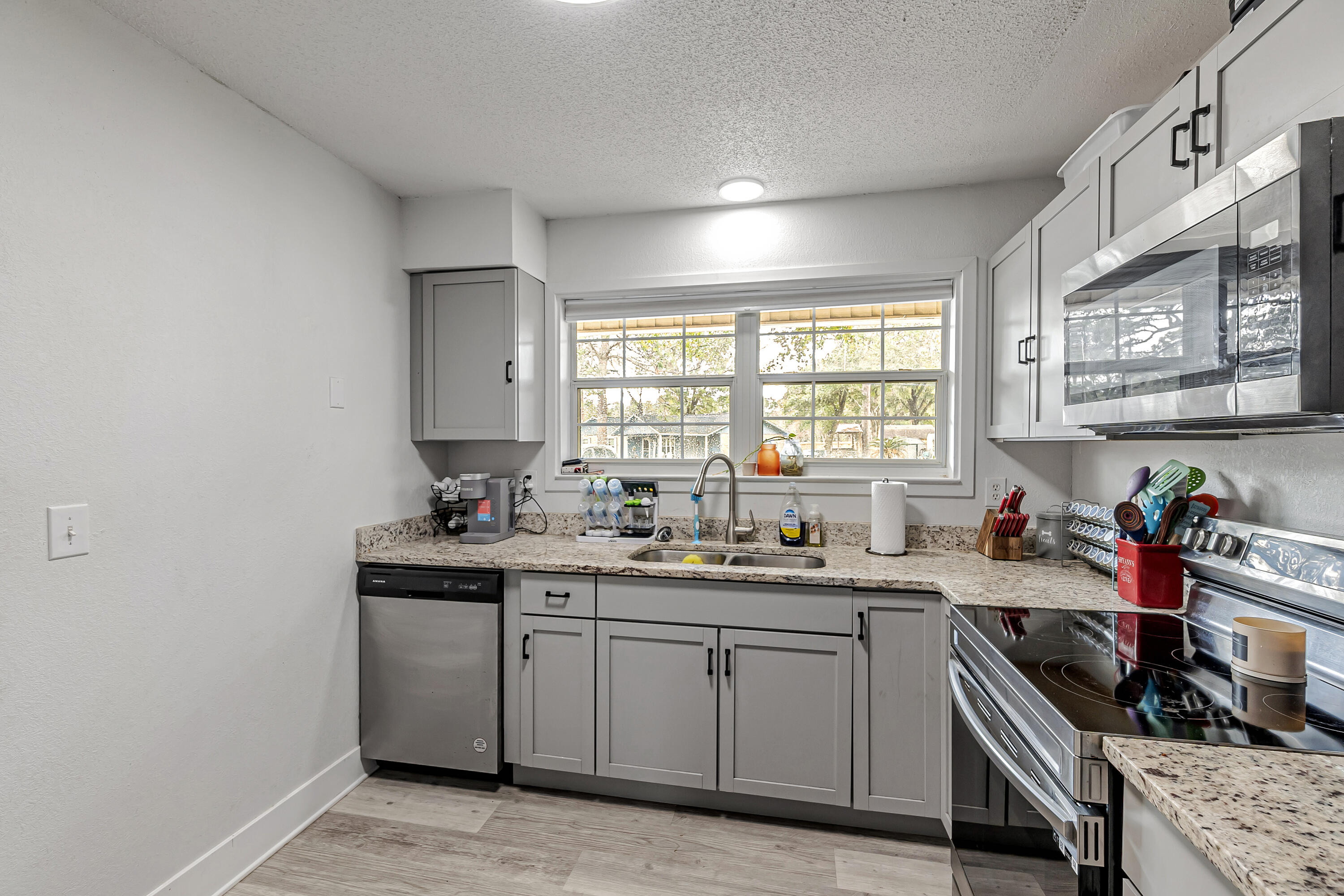 PEPPERTREE T/H - Residential
