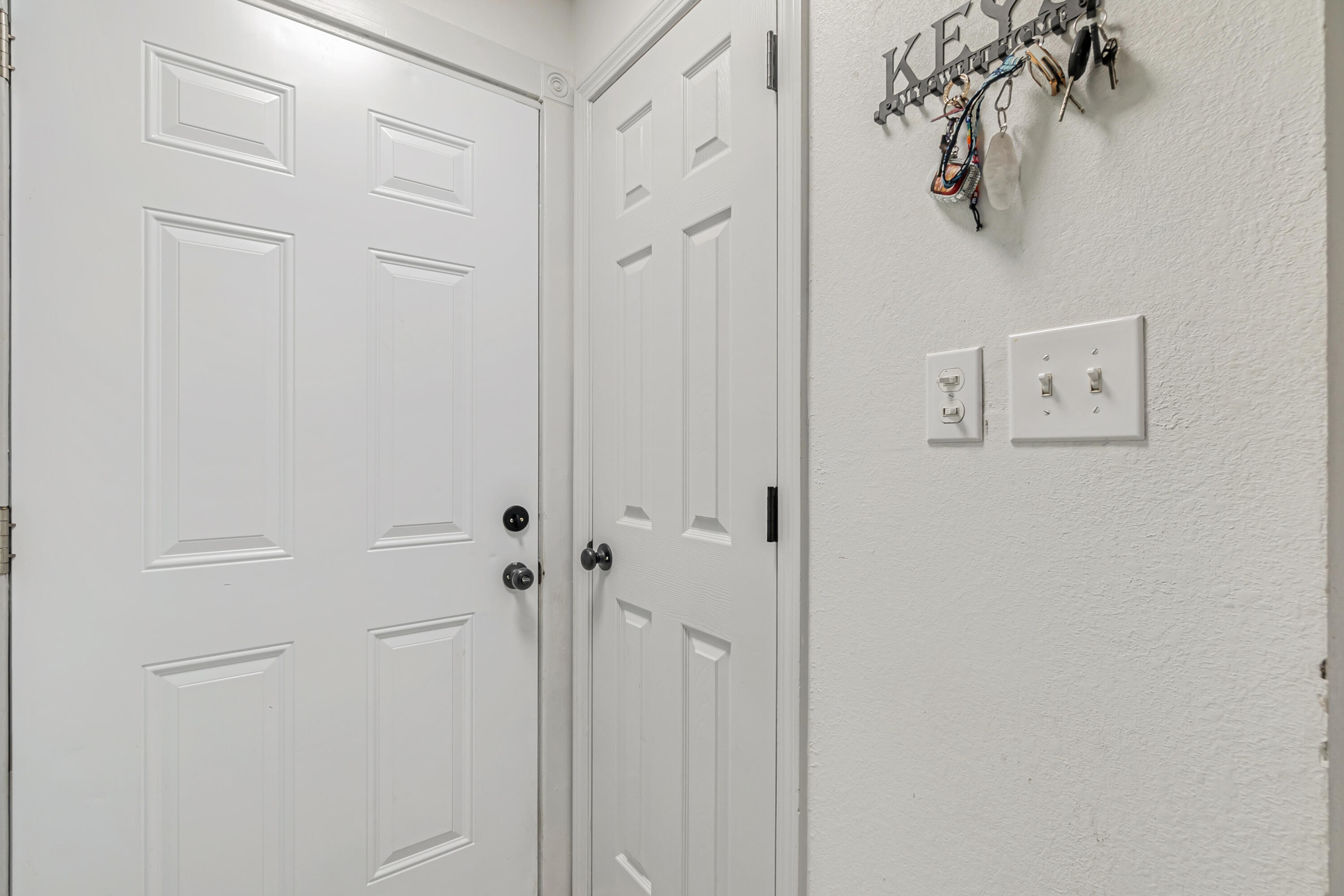 PEPPERTREE T/H - Residential