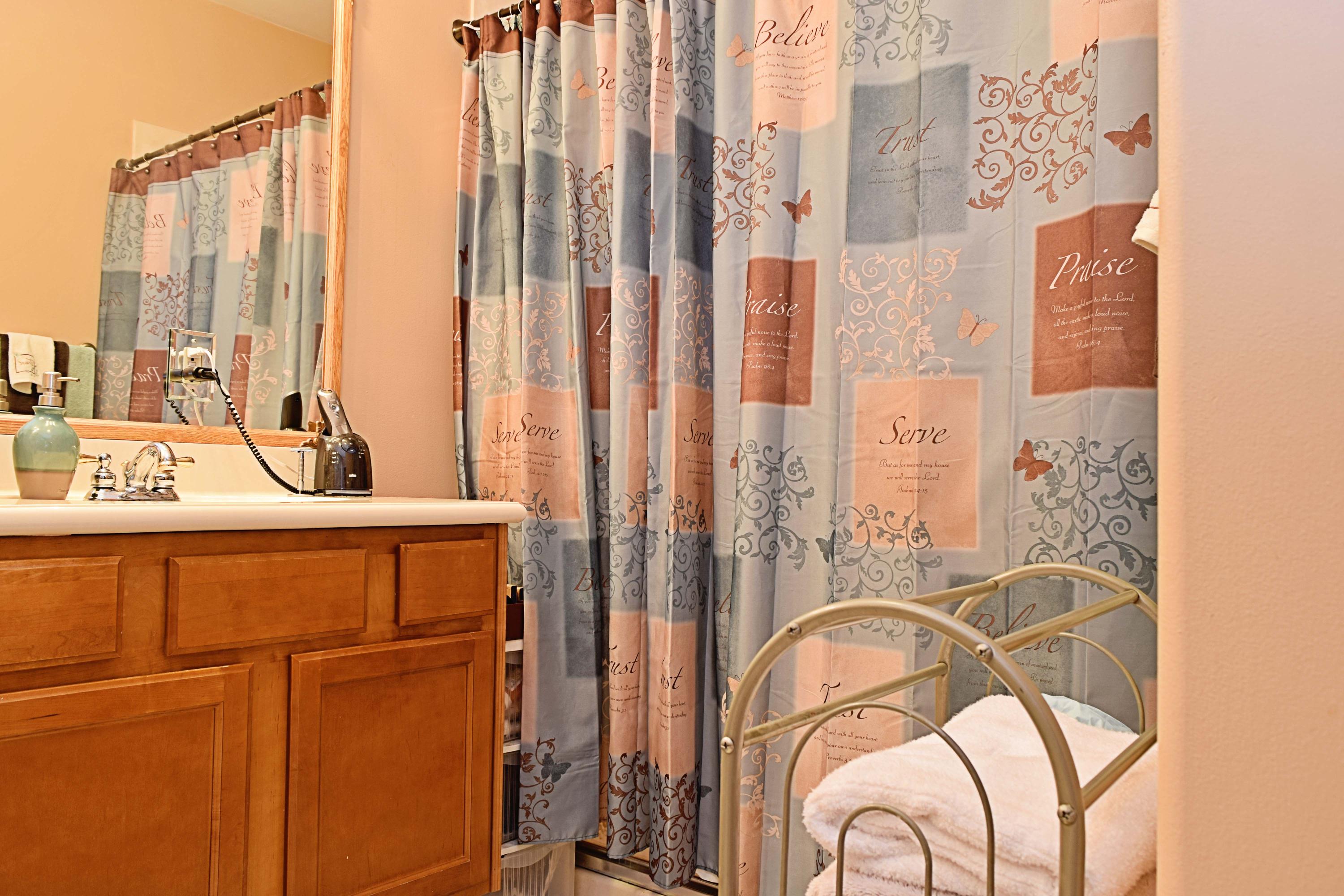 Grand Oak Place - Residential Lease